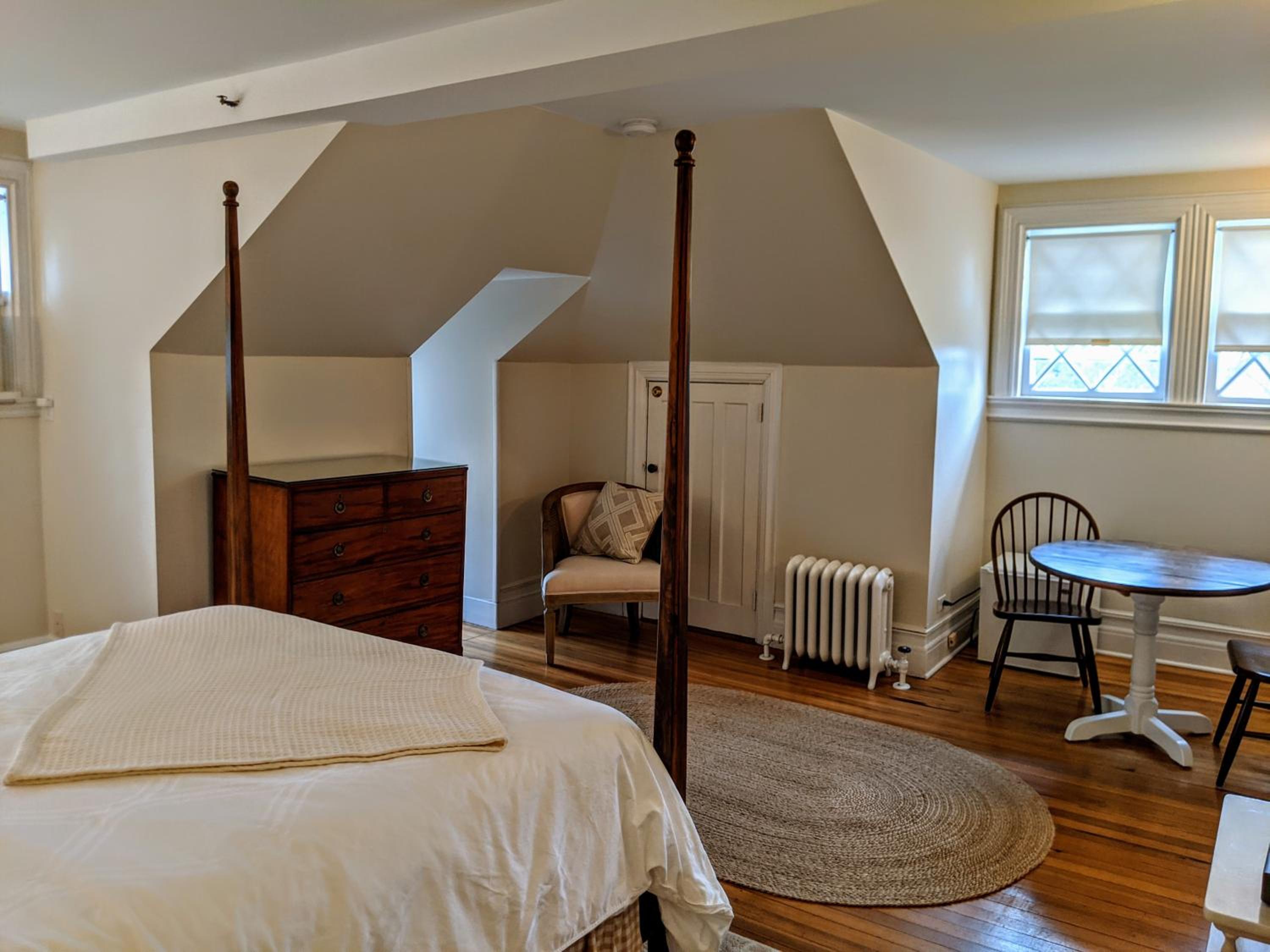 Queen Room