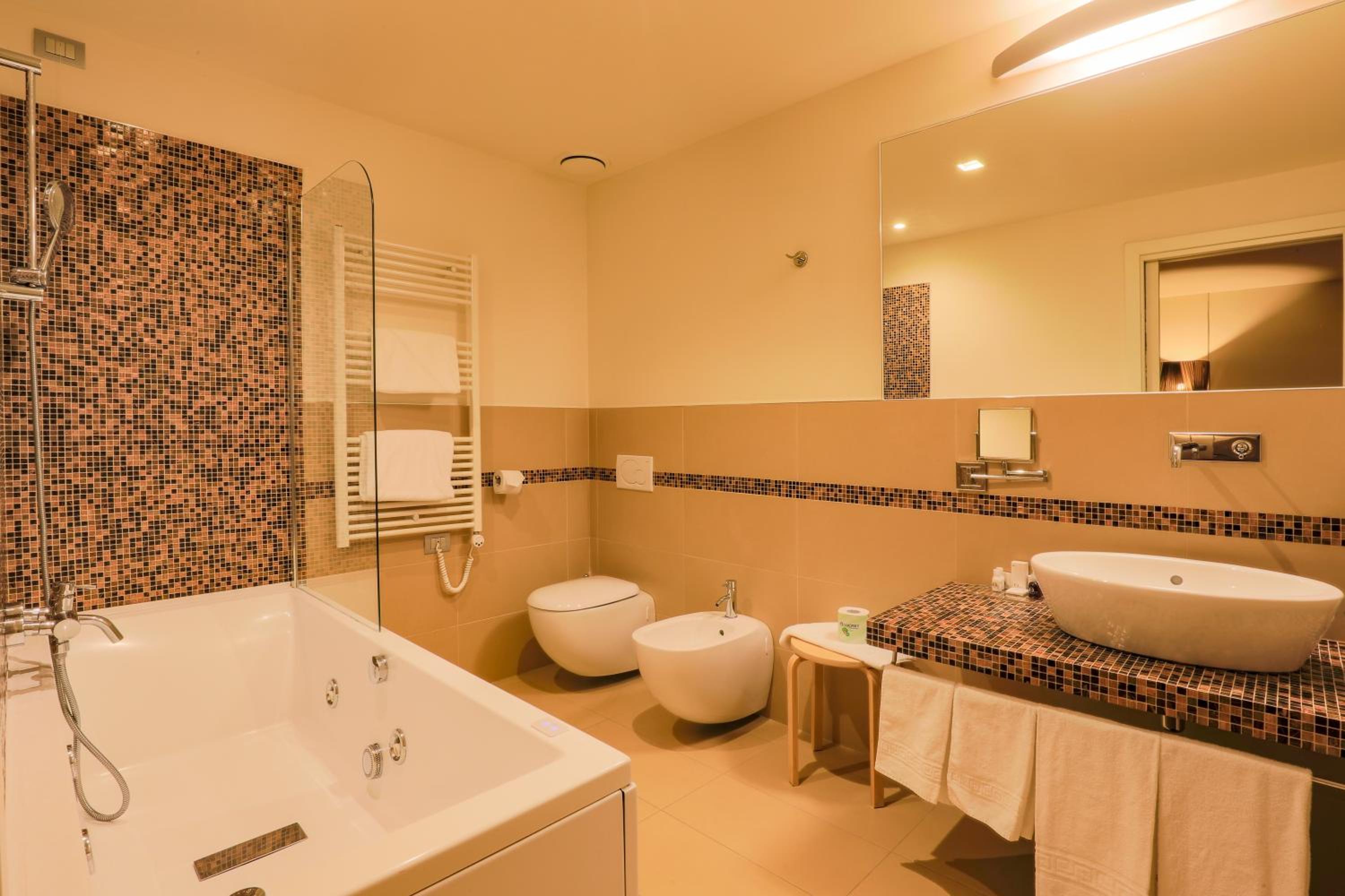 Junior Suite - Photo 6