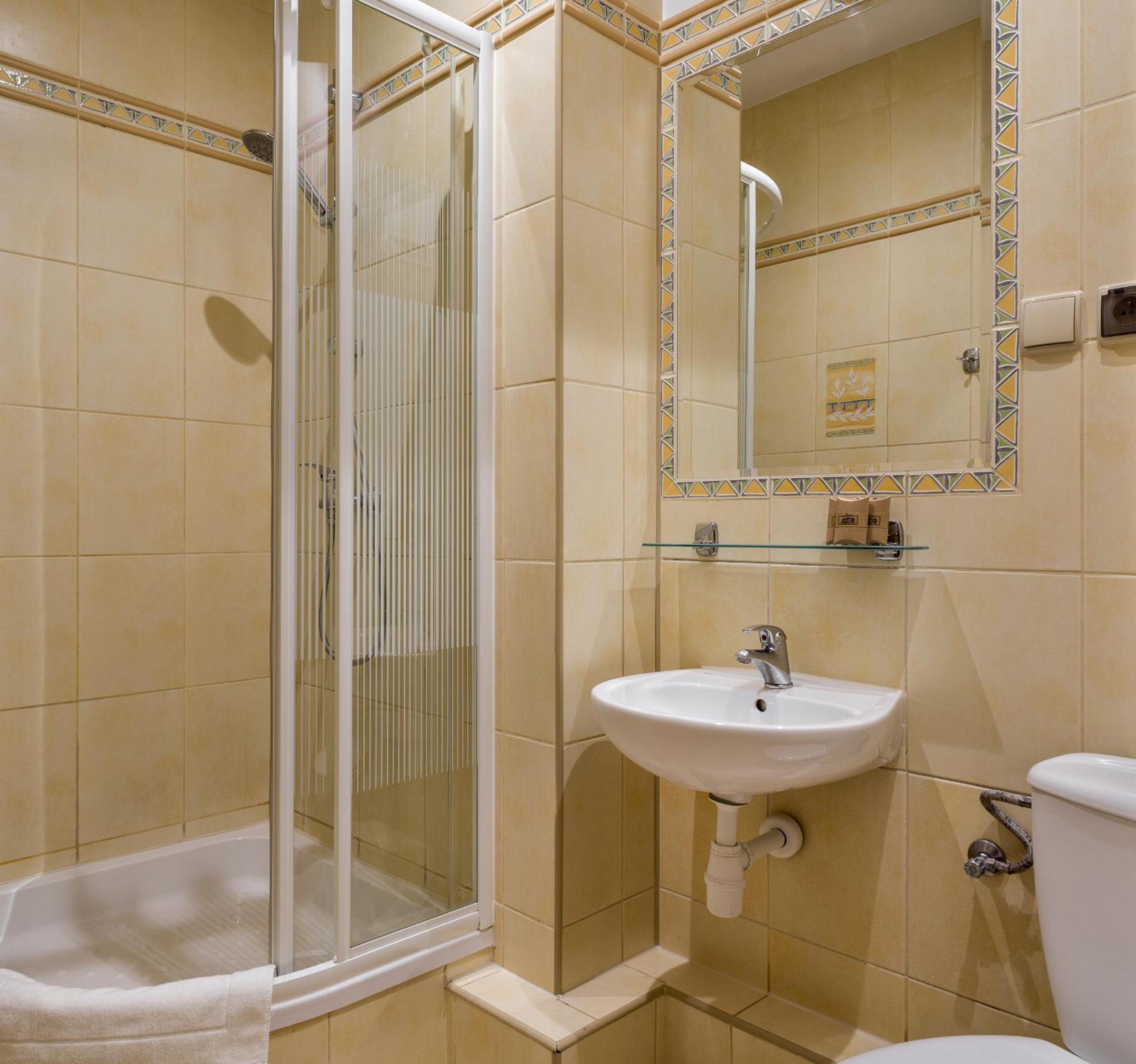 Studio Apartment - Photo 5