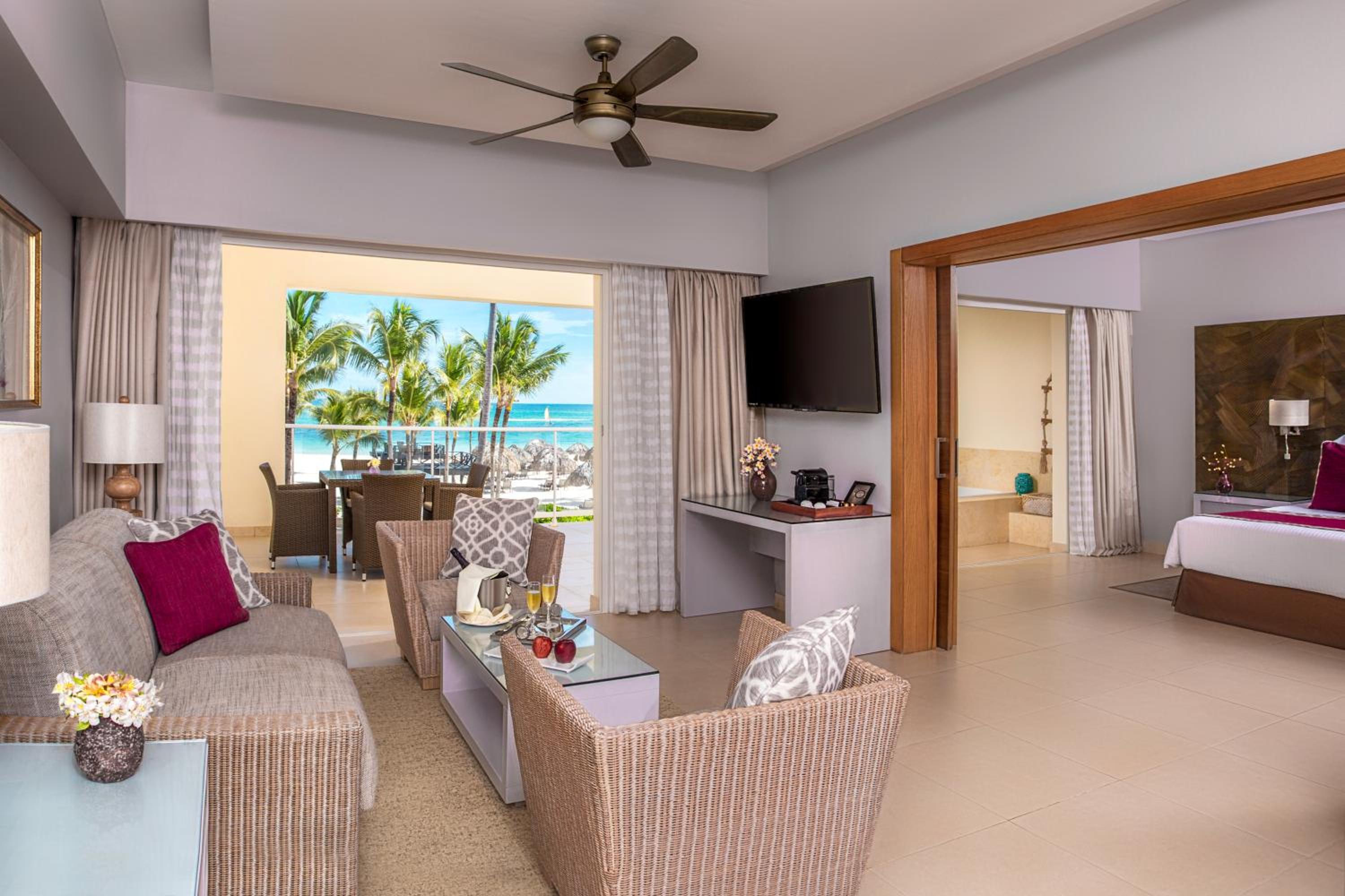 Preferred Club Master Suite Ocean Front thumbnail 5