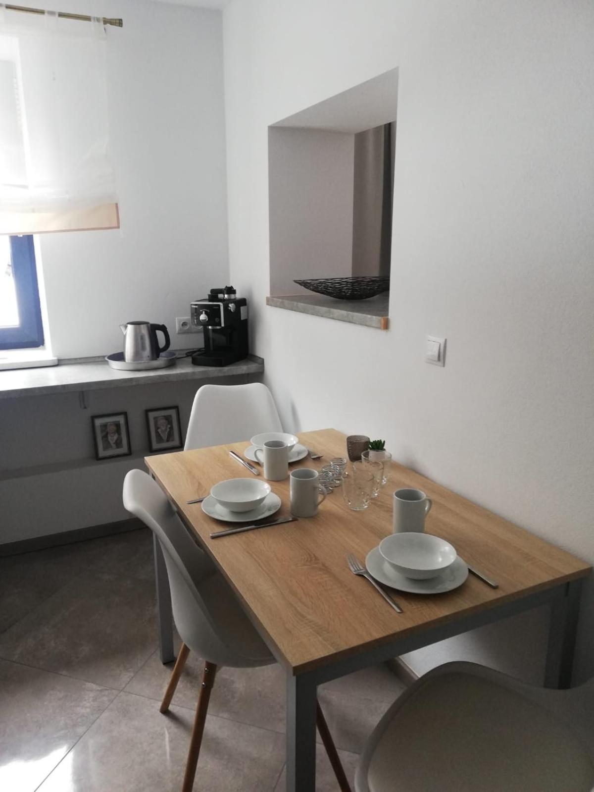 Apartment - Photo 3