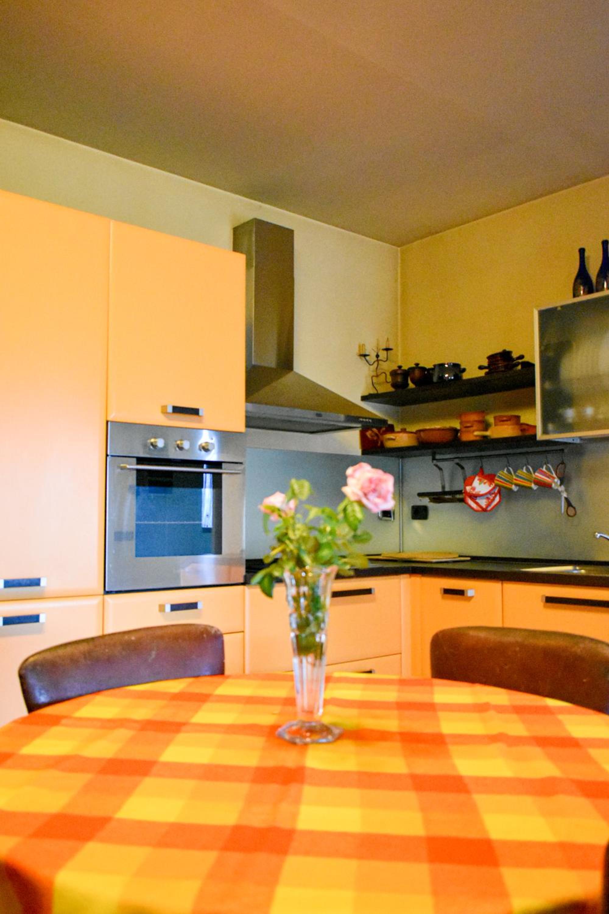One-Bedroom Apartment - Photo 2