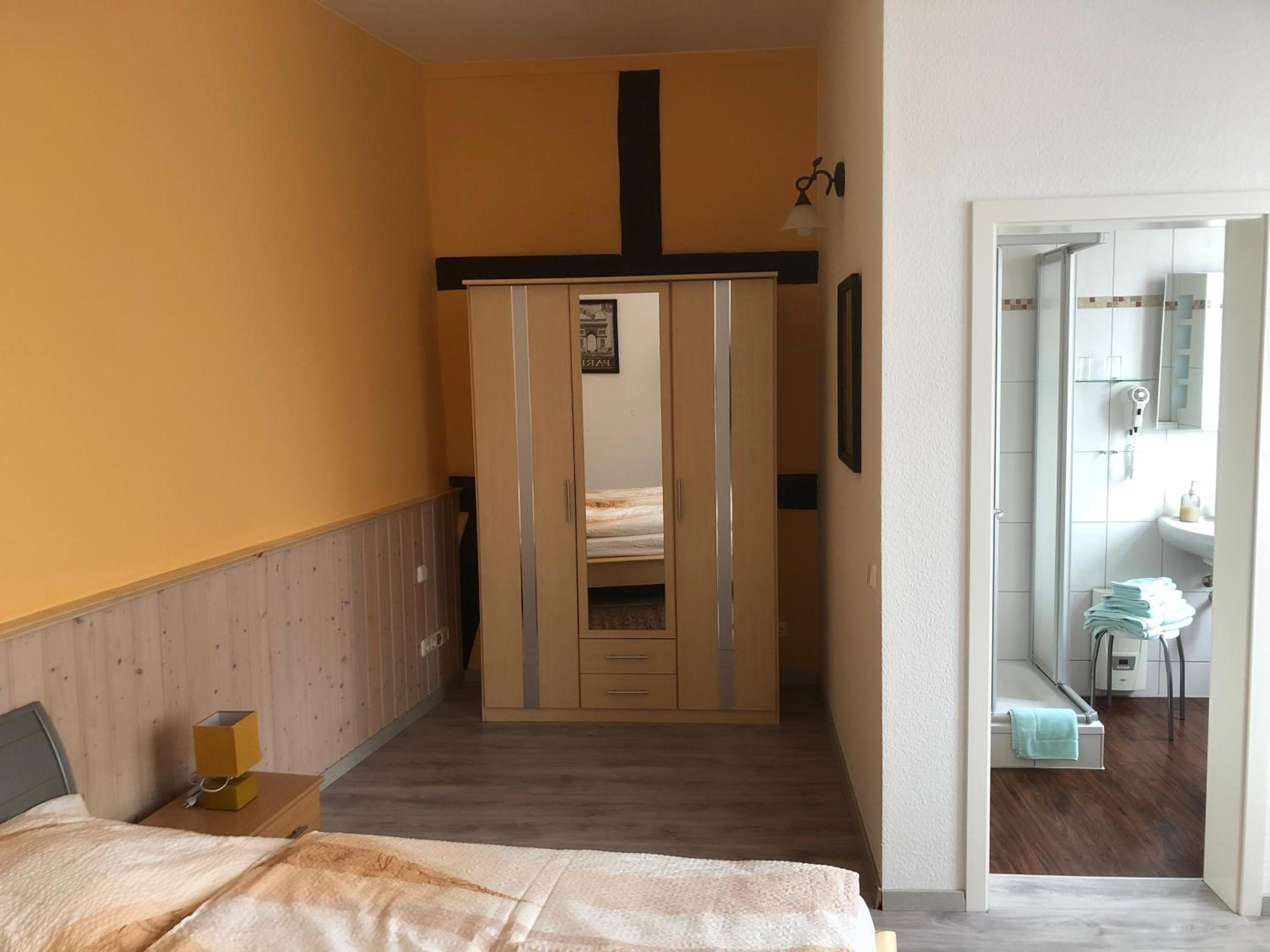 Double Room - Photo 3
