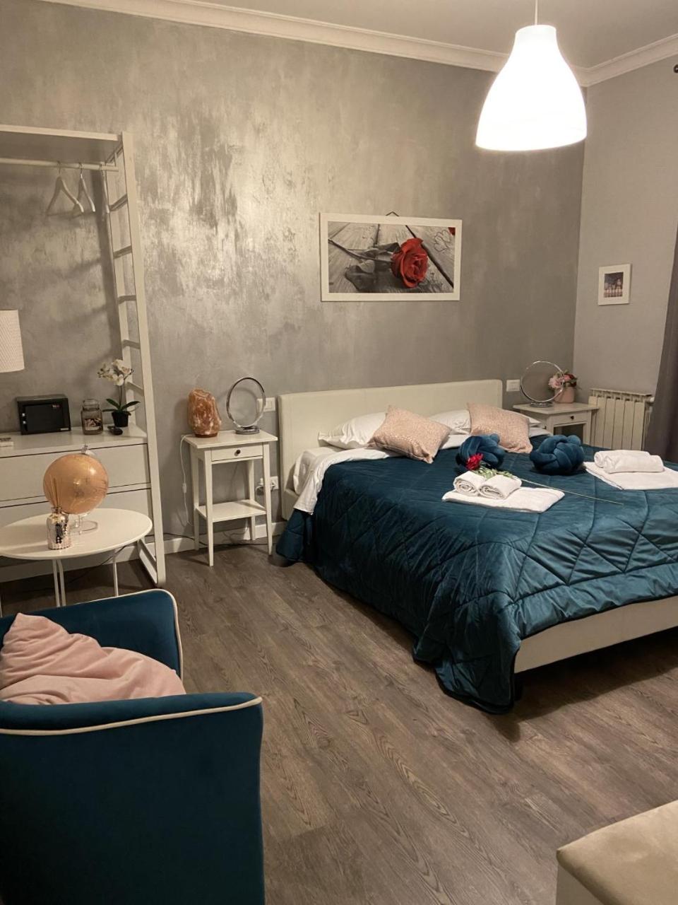 Deluxe Double Room with Balcony and City View