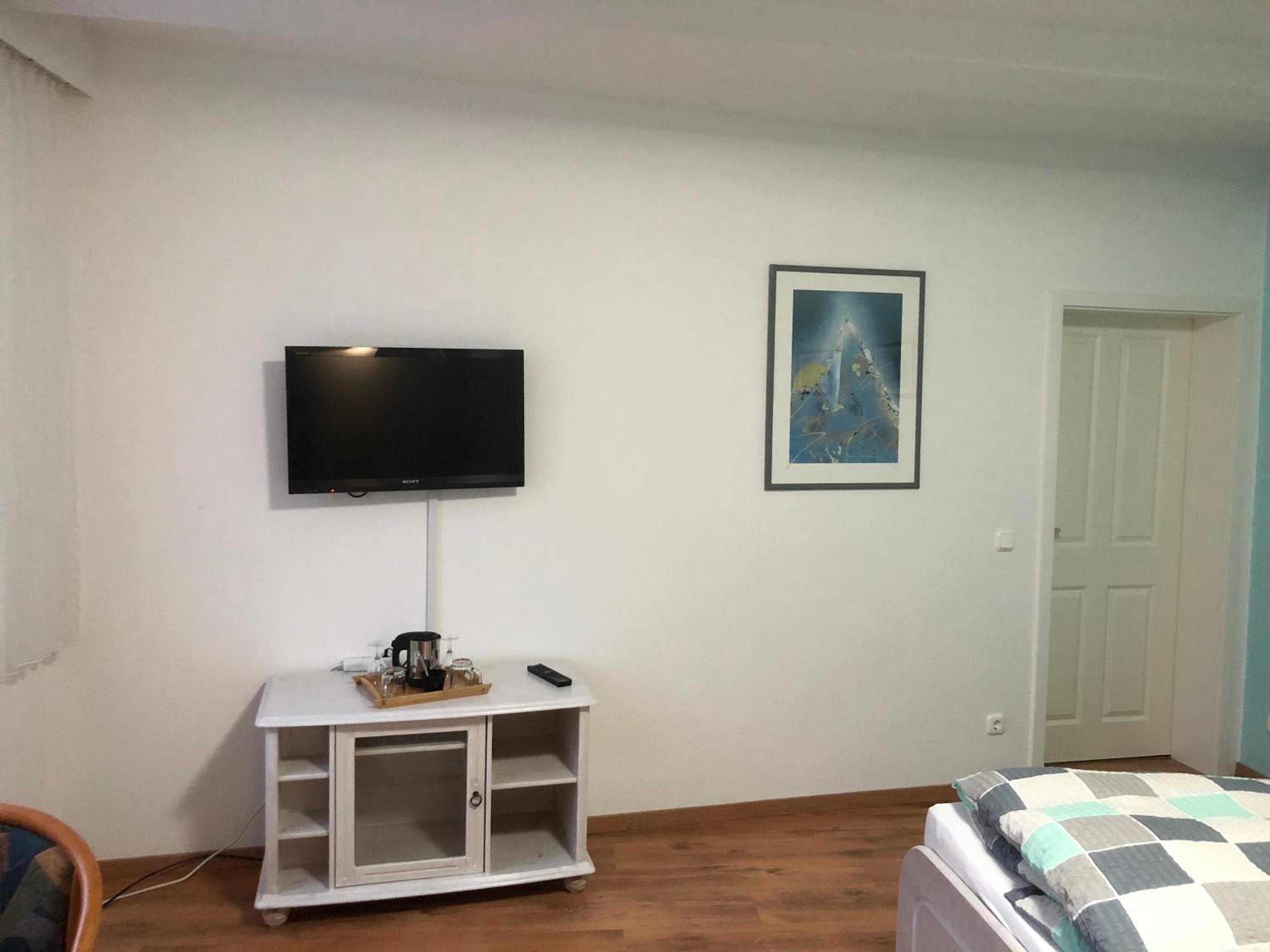 Double Room - Photo 7