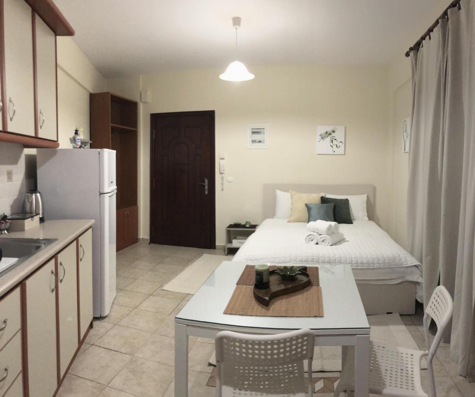 One-Bedroom Apartment - Photo 16