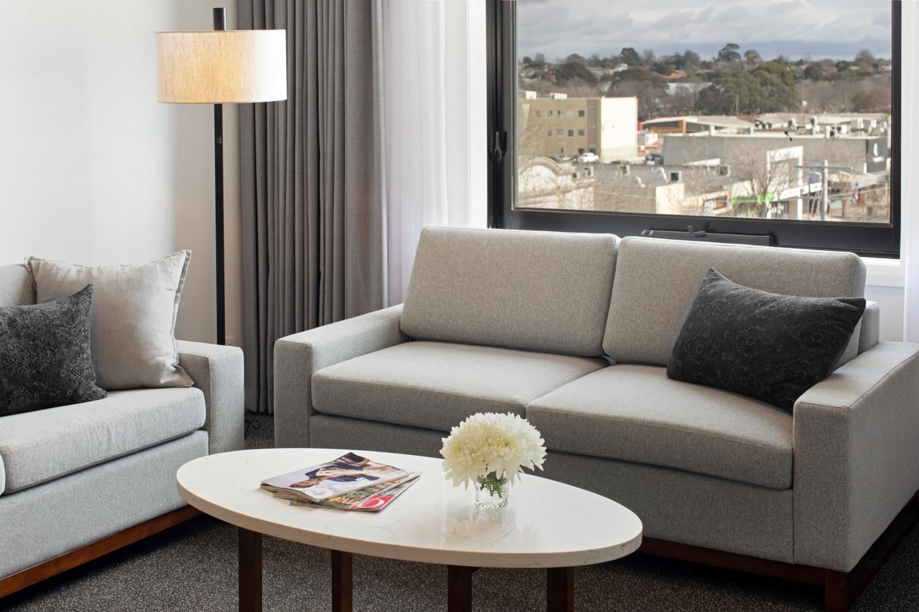 Deluxe King Suite photo 3
