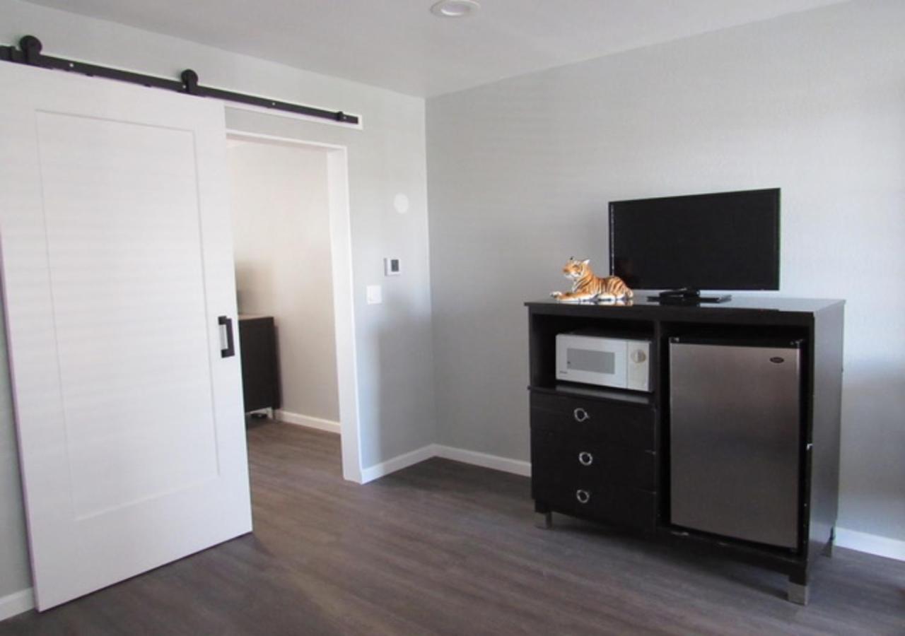 Suite King Room - Photo 3