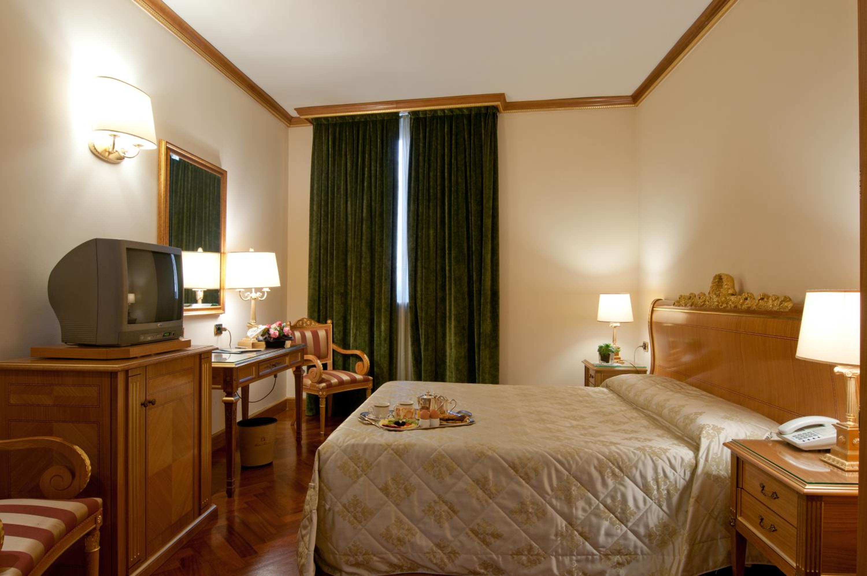Double or Twin Room photo 1