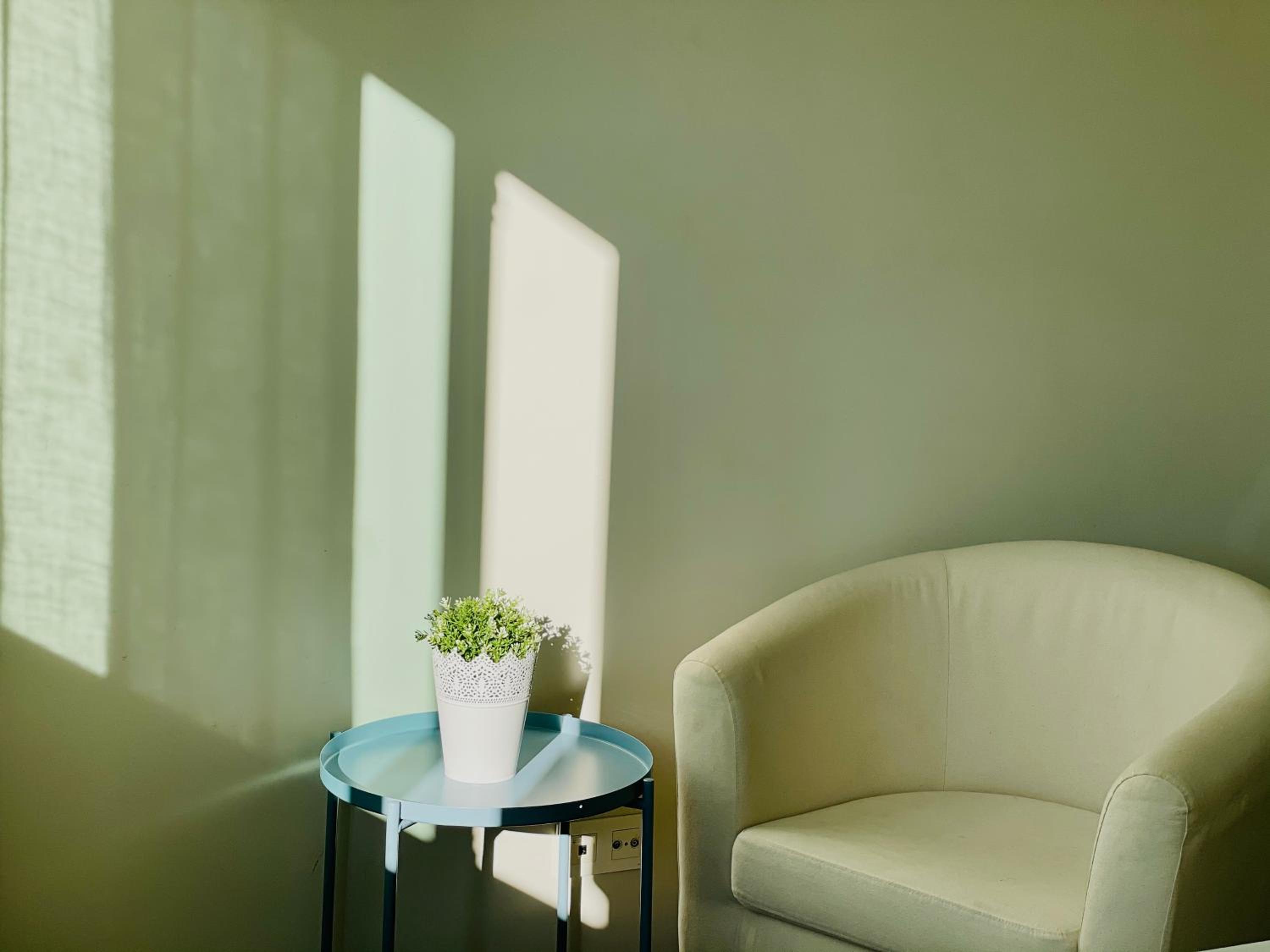 Two-Bedroom Apartment - Photo 2