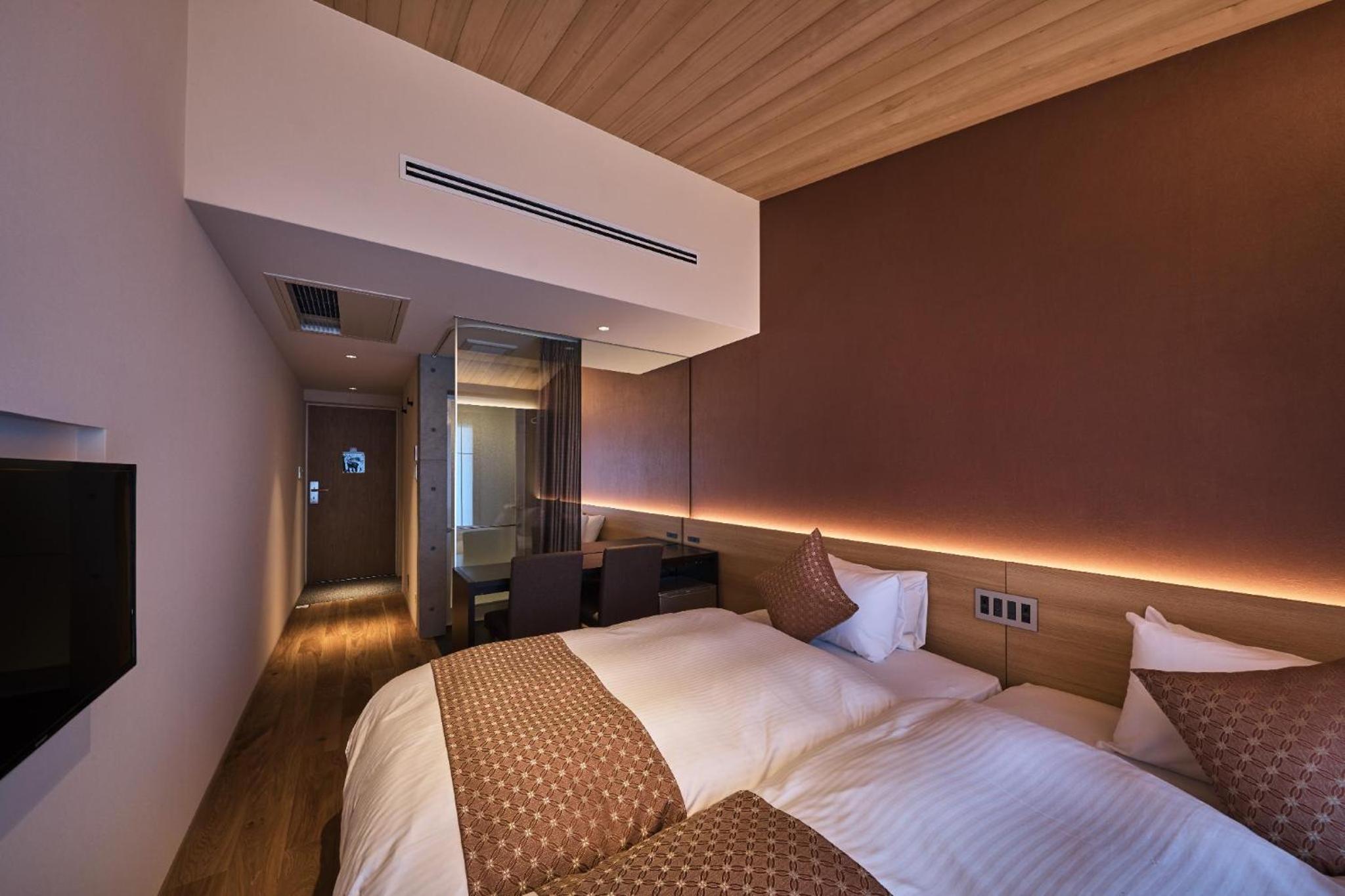 Standard Twin Room - Photo 15