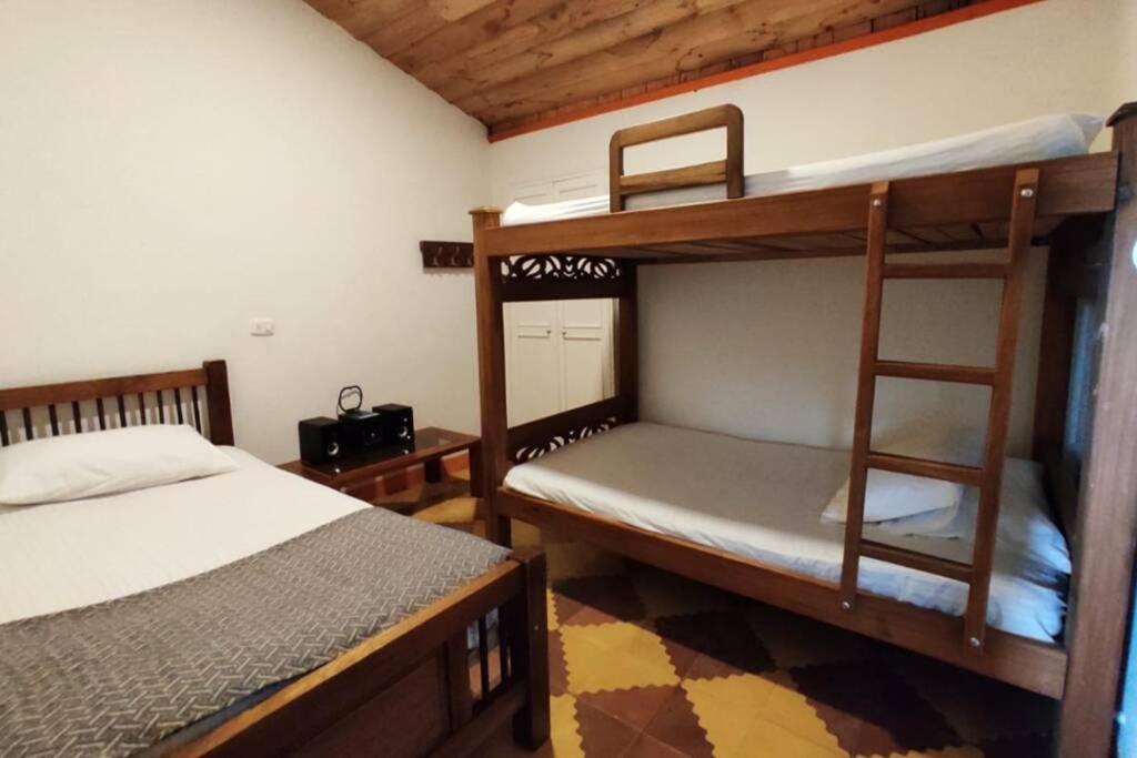 Four-Bedroom House photo 3