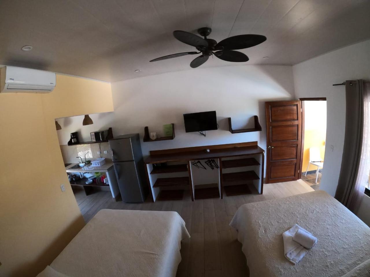 Deluxe Family Suite photo 2