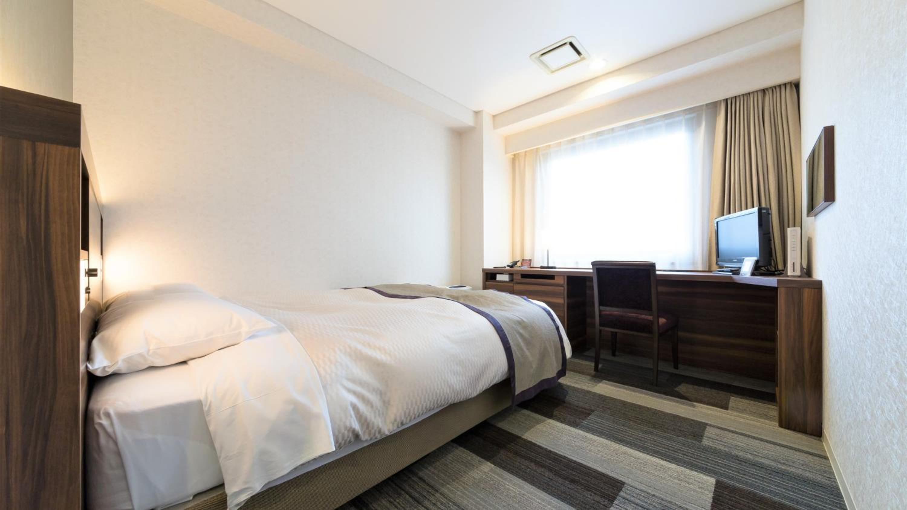 Double Room - Smoking - Photo 4