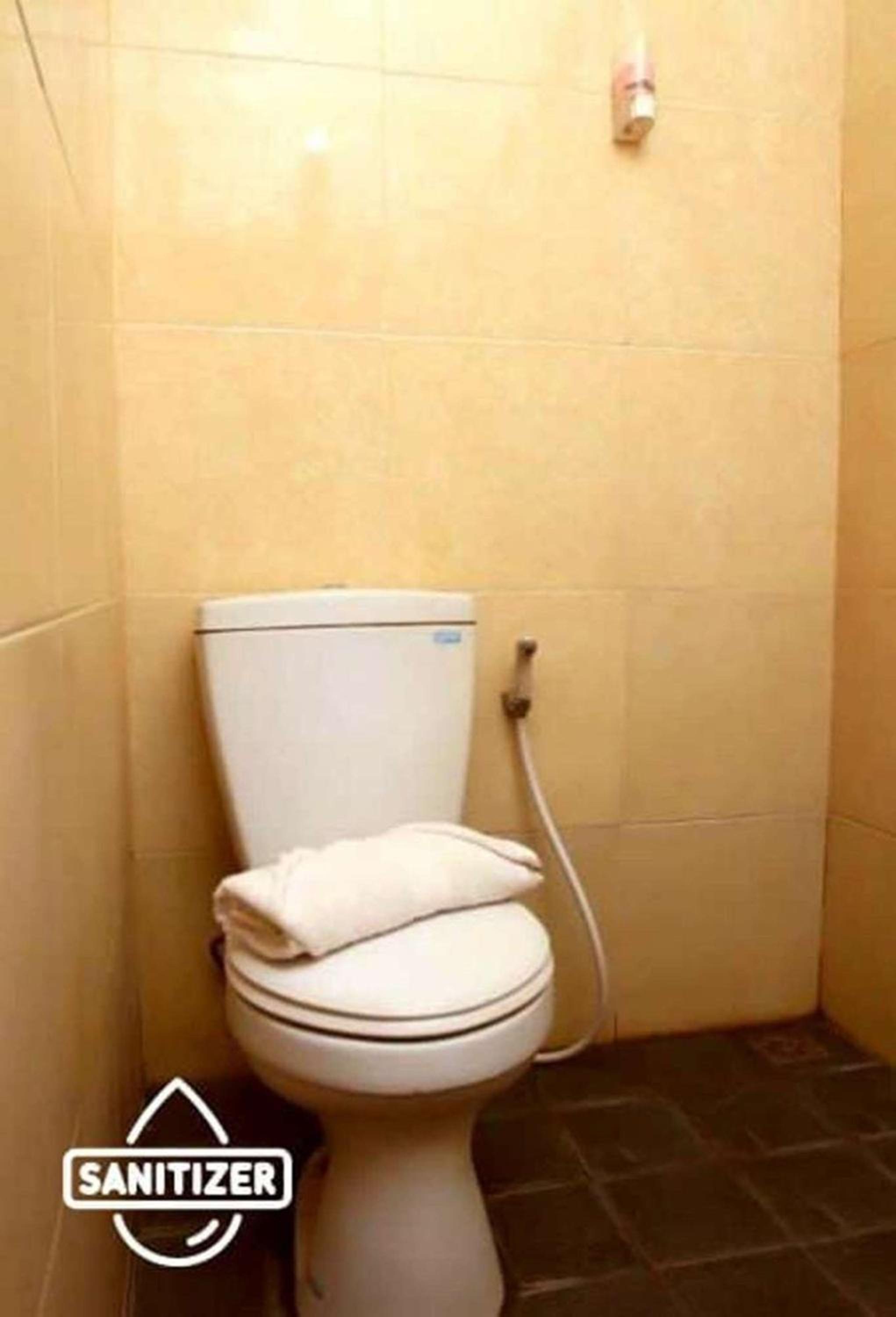 Double Room with Private Bathroom photo 2