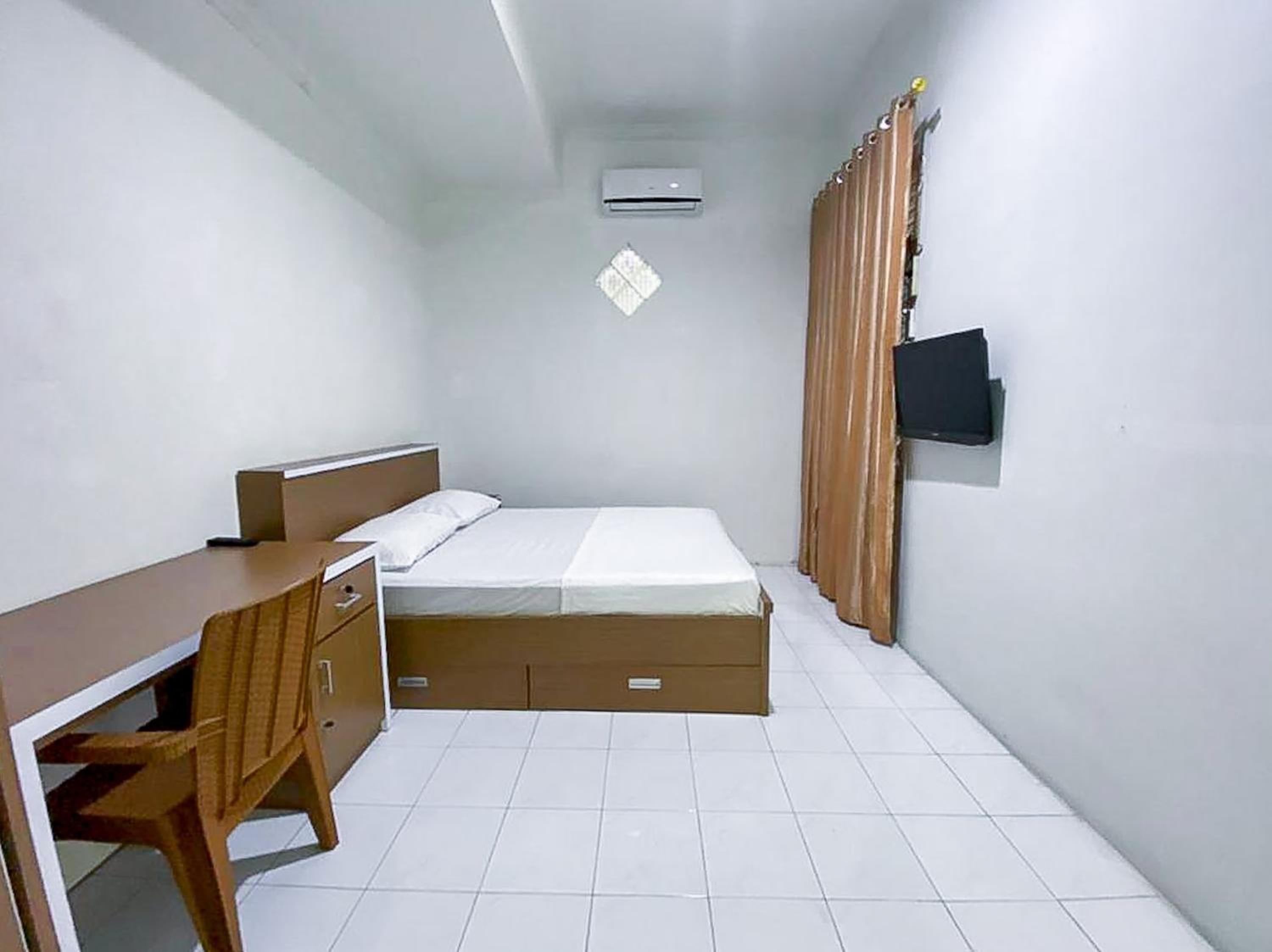 Deluxe Room - Photo 1
