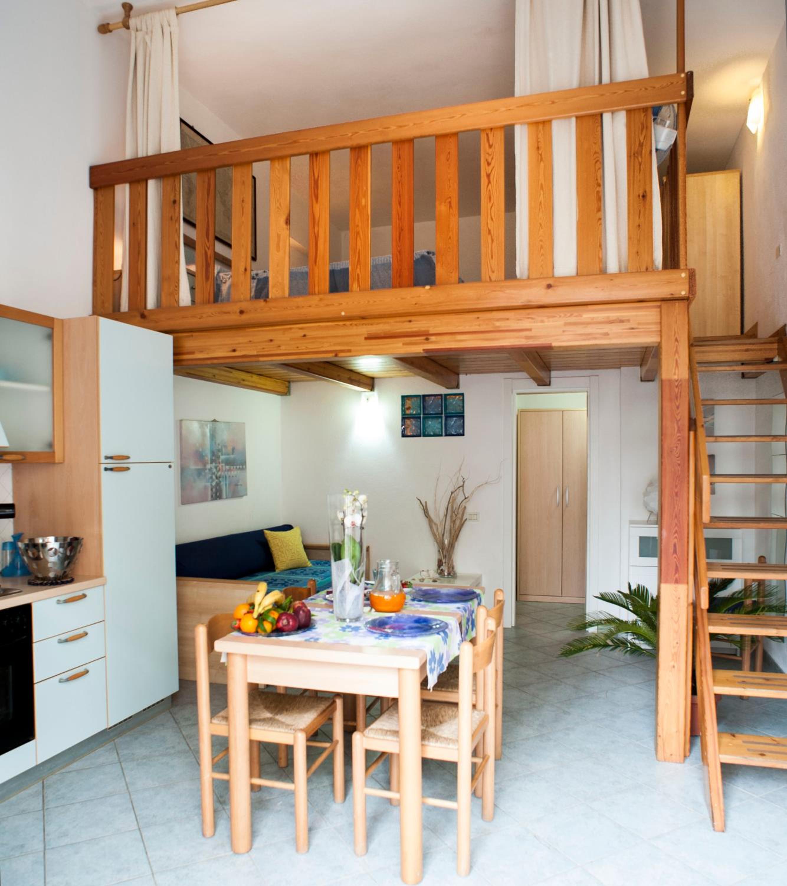 Studio - Split Level