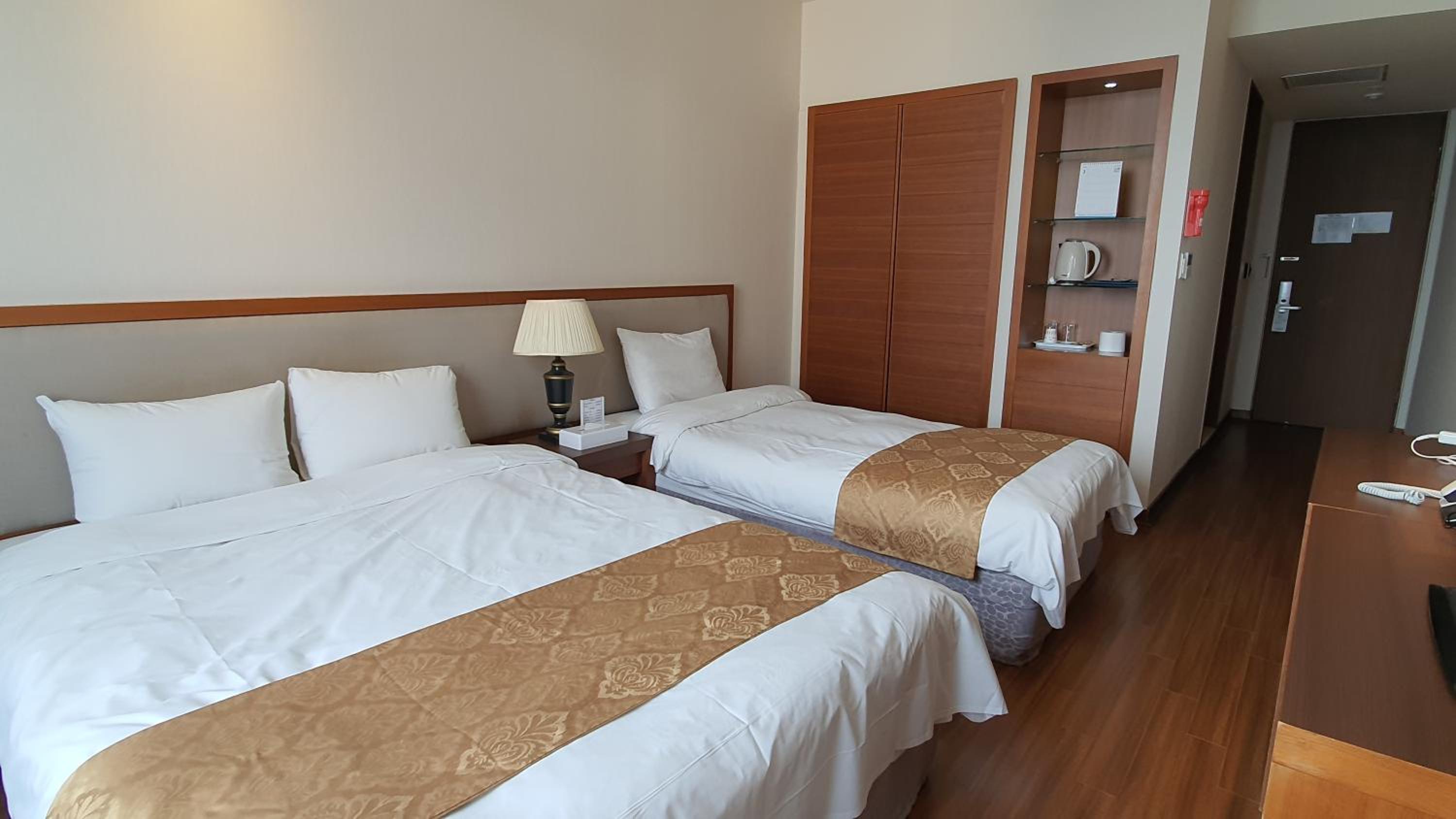 Deluxe Twin Room photo 1
