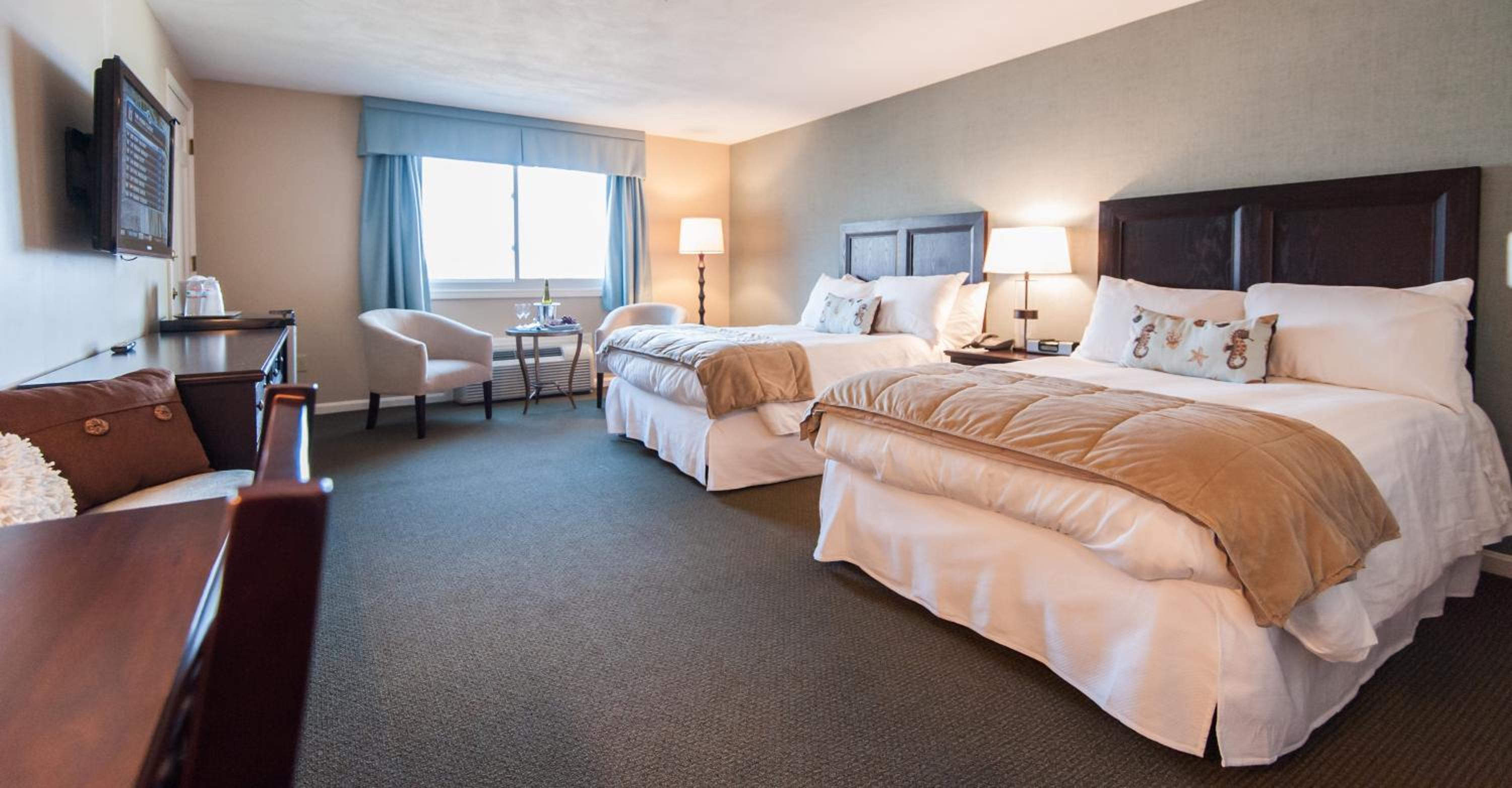 Double Room with Two Double Beds - Non-Smoking photo 1