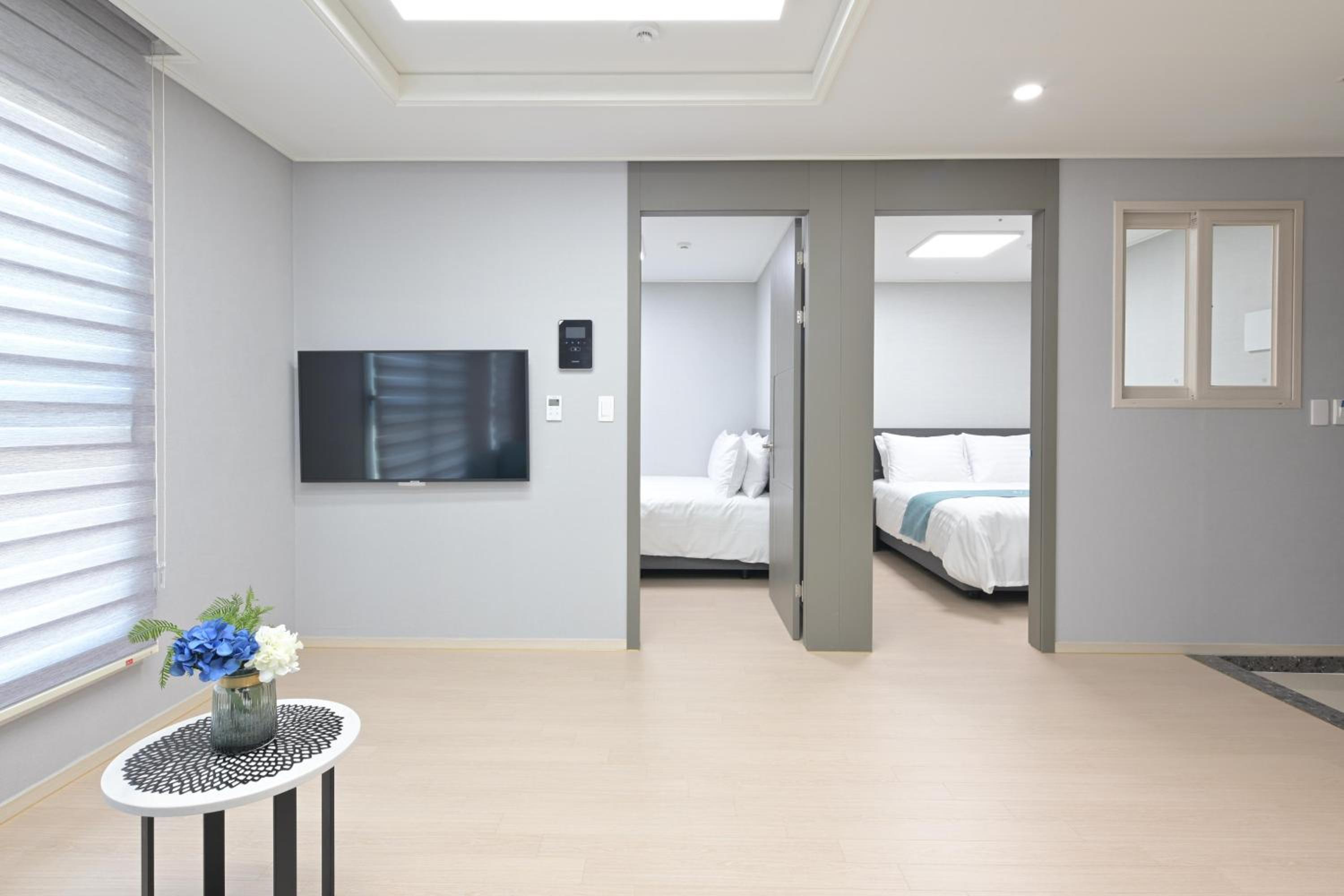 Deluxe Family Room - Photo 3