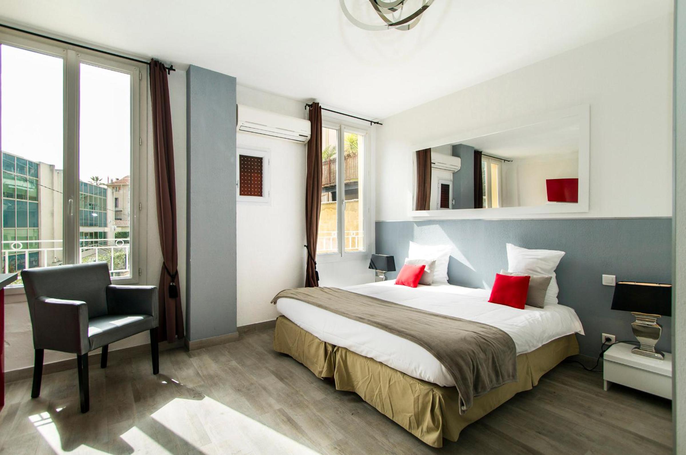 Standard Studio (2 Adults)