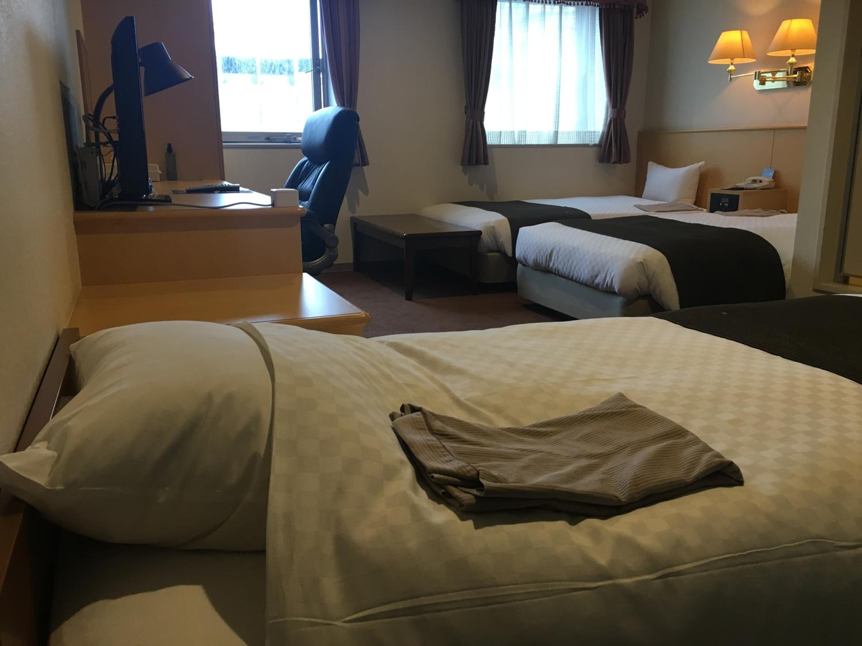 Triple Room - Non-Smoking photo 1