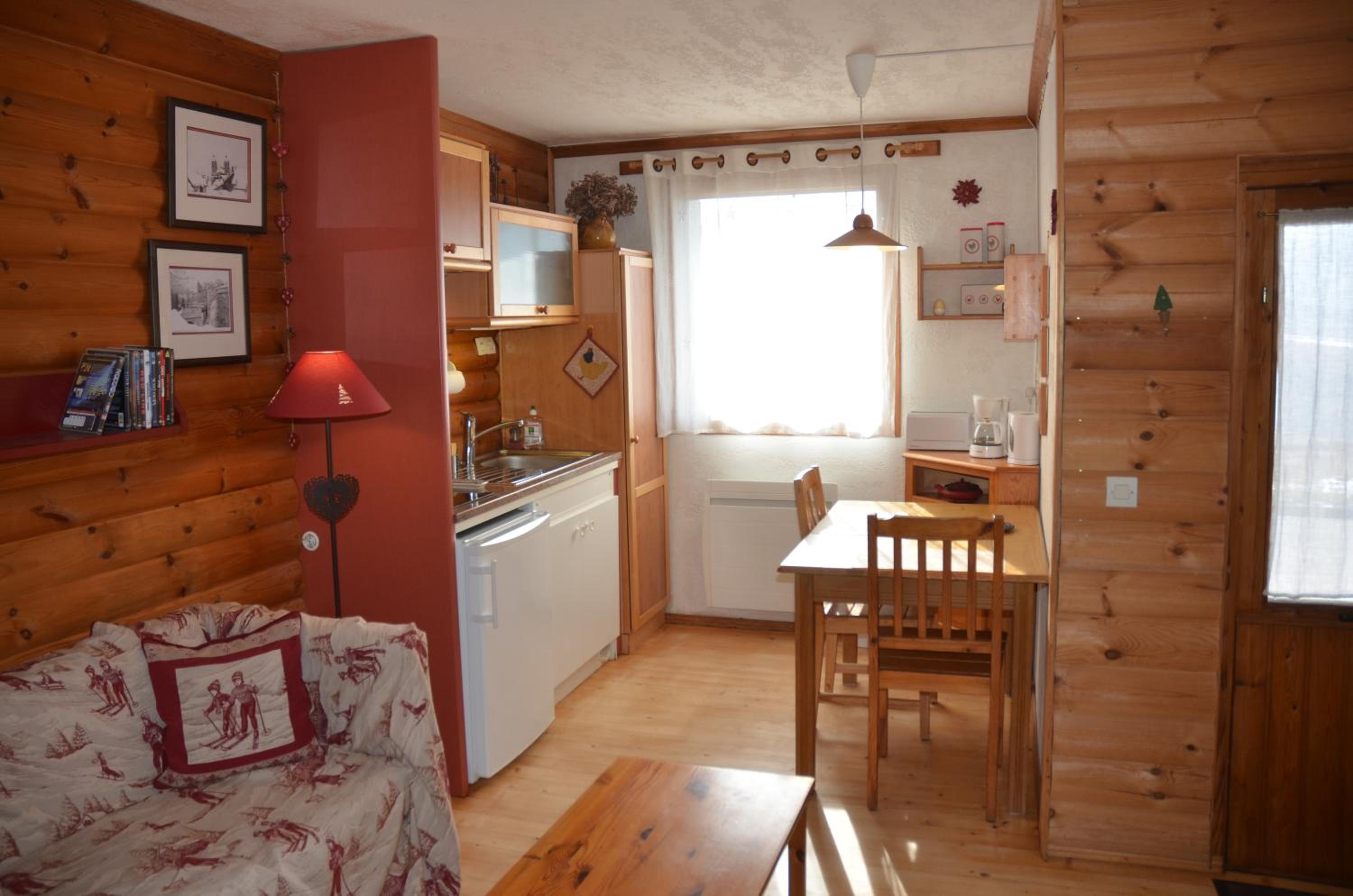 Studio (2 Adults) photo 2