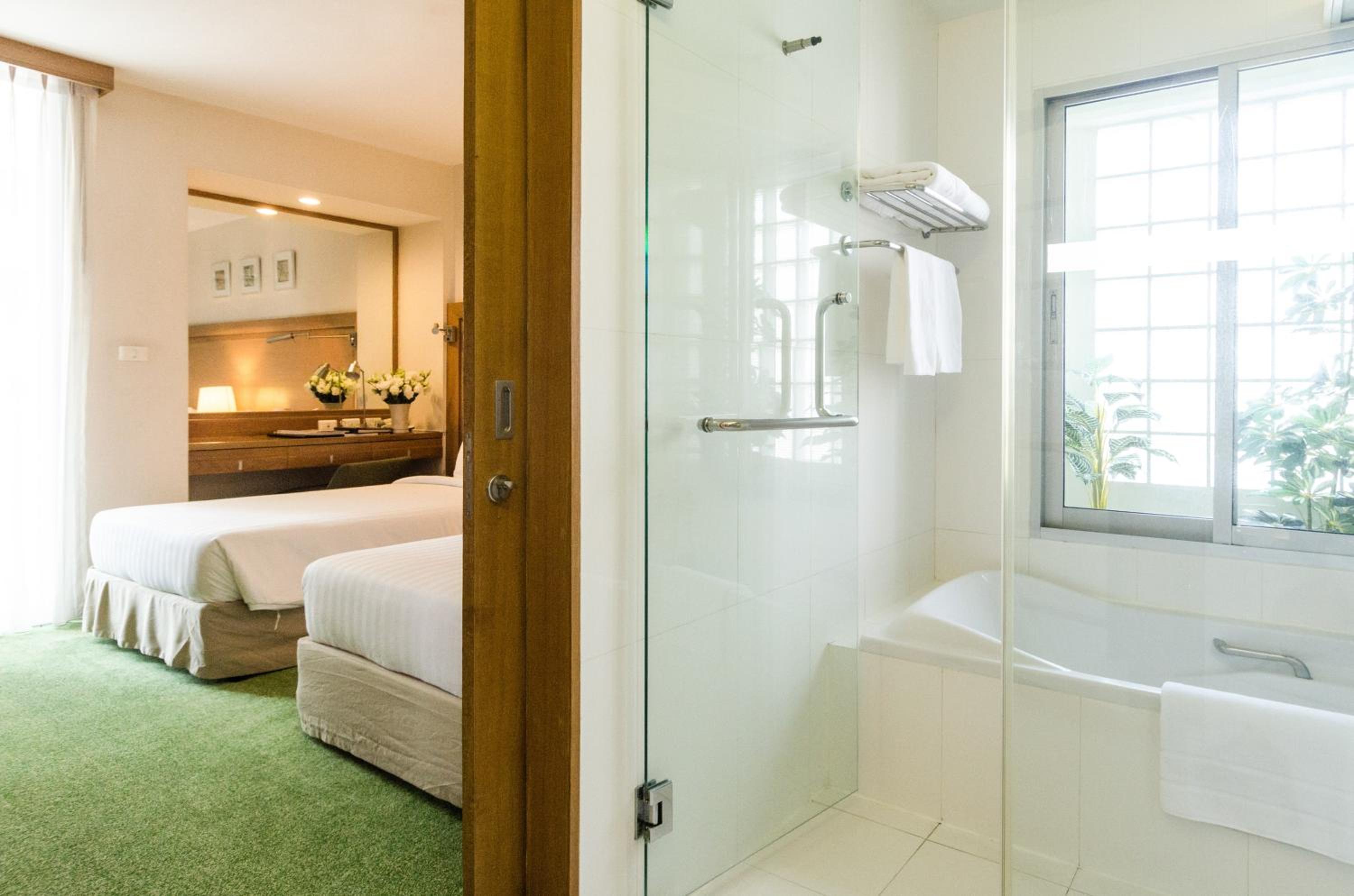 One-Bedroom Suite photo 3