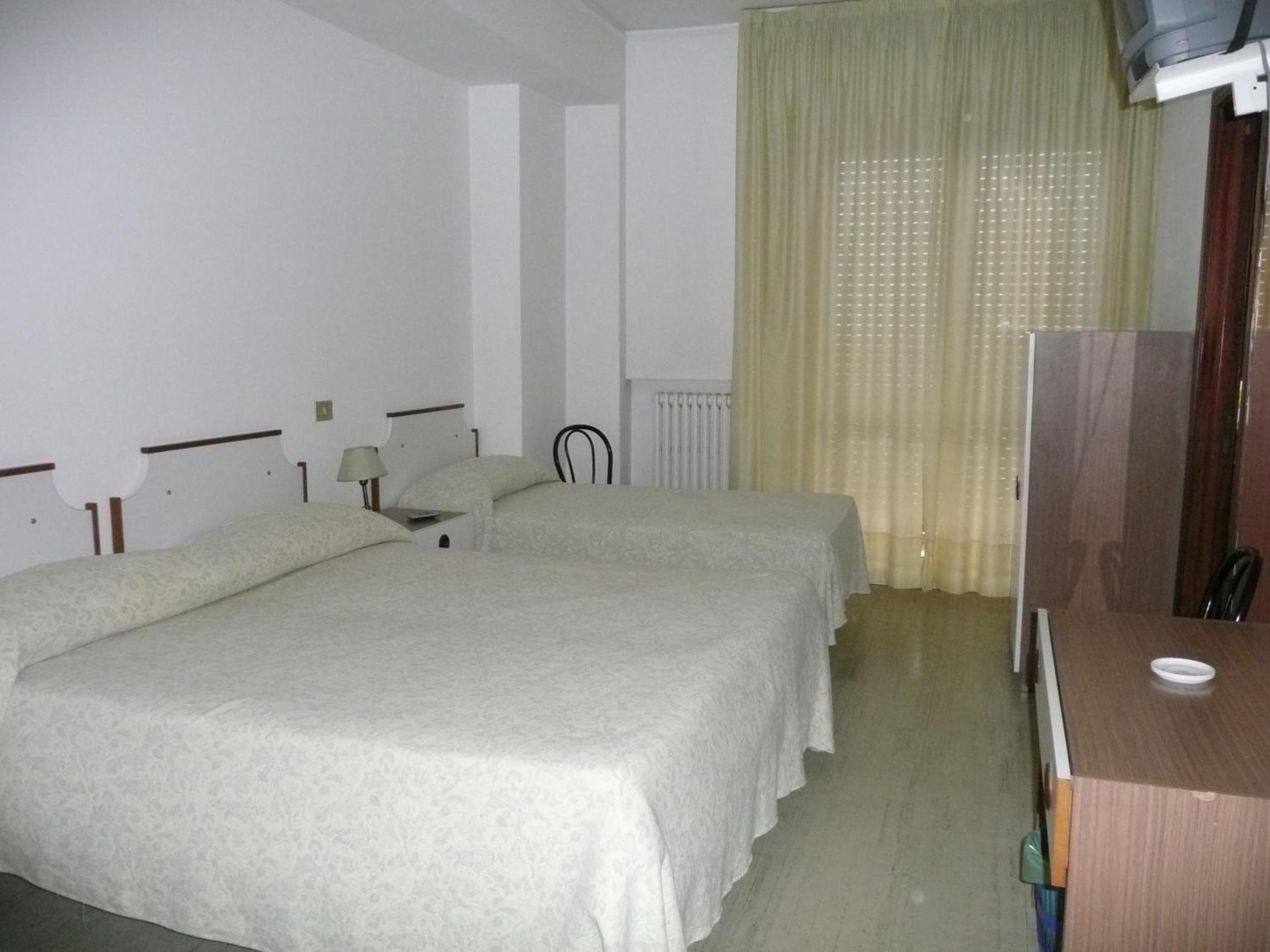 Triple Room with Balcony and Sea View photo 1