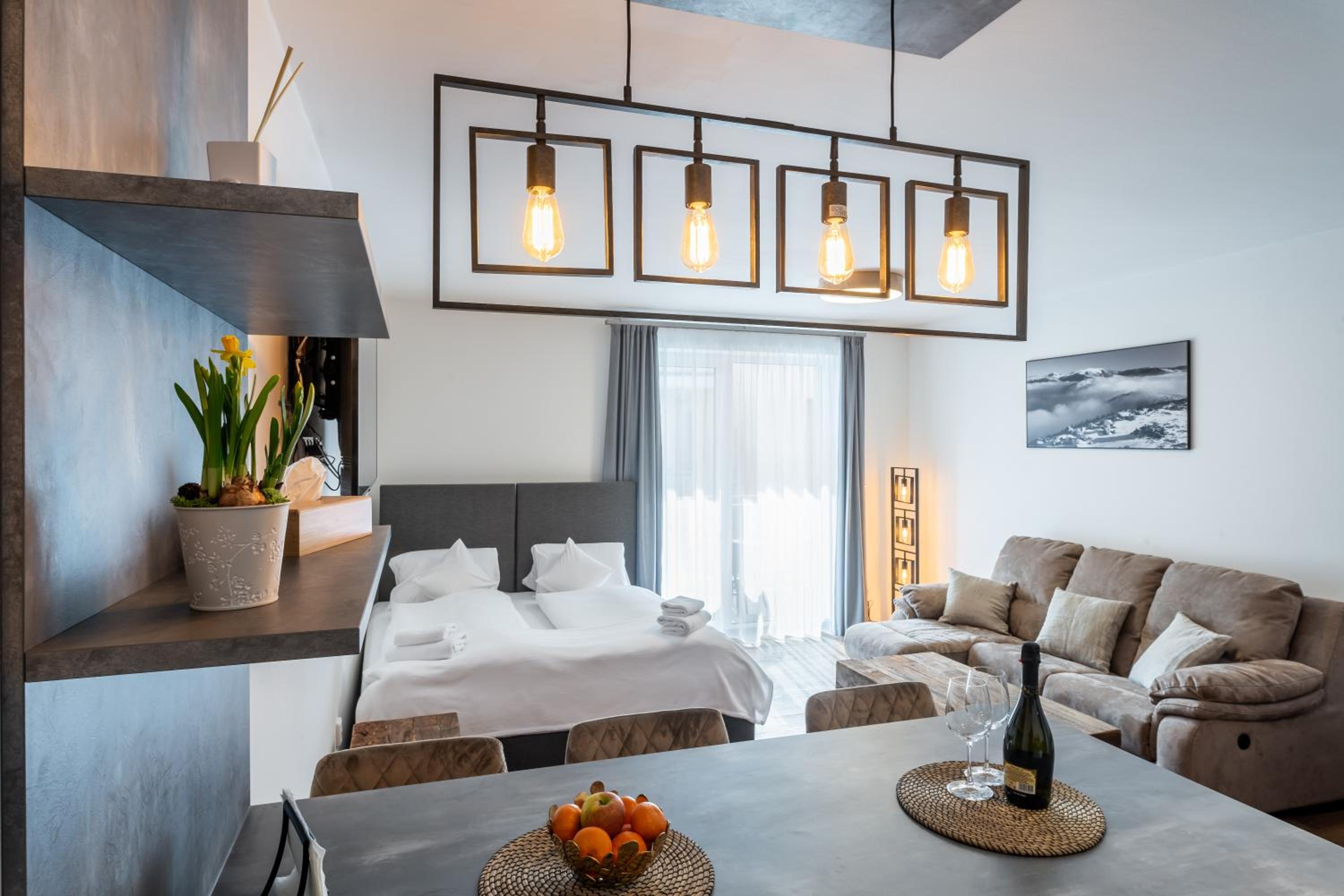 Apartment with Balcony