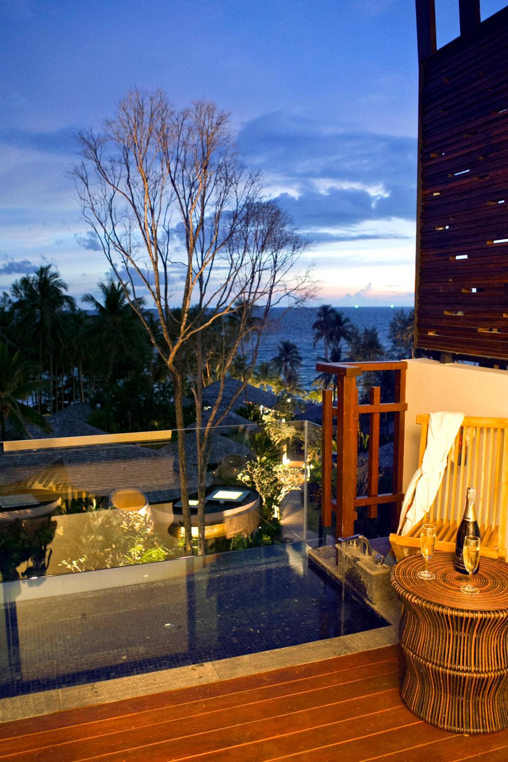 Grand Deluxe Jacuzzi Ocean View - Photo 6