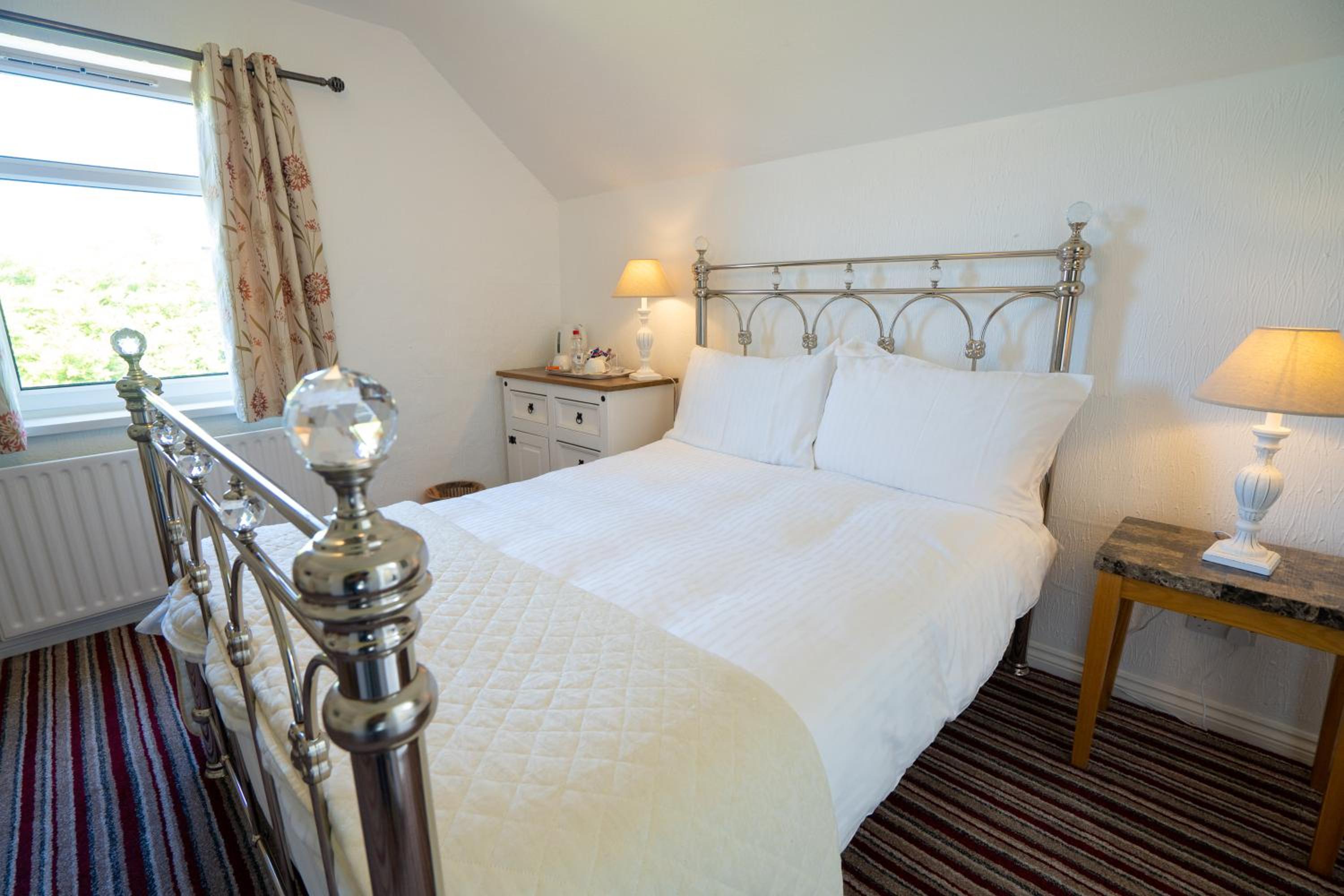 Double Room - Photo 3