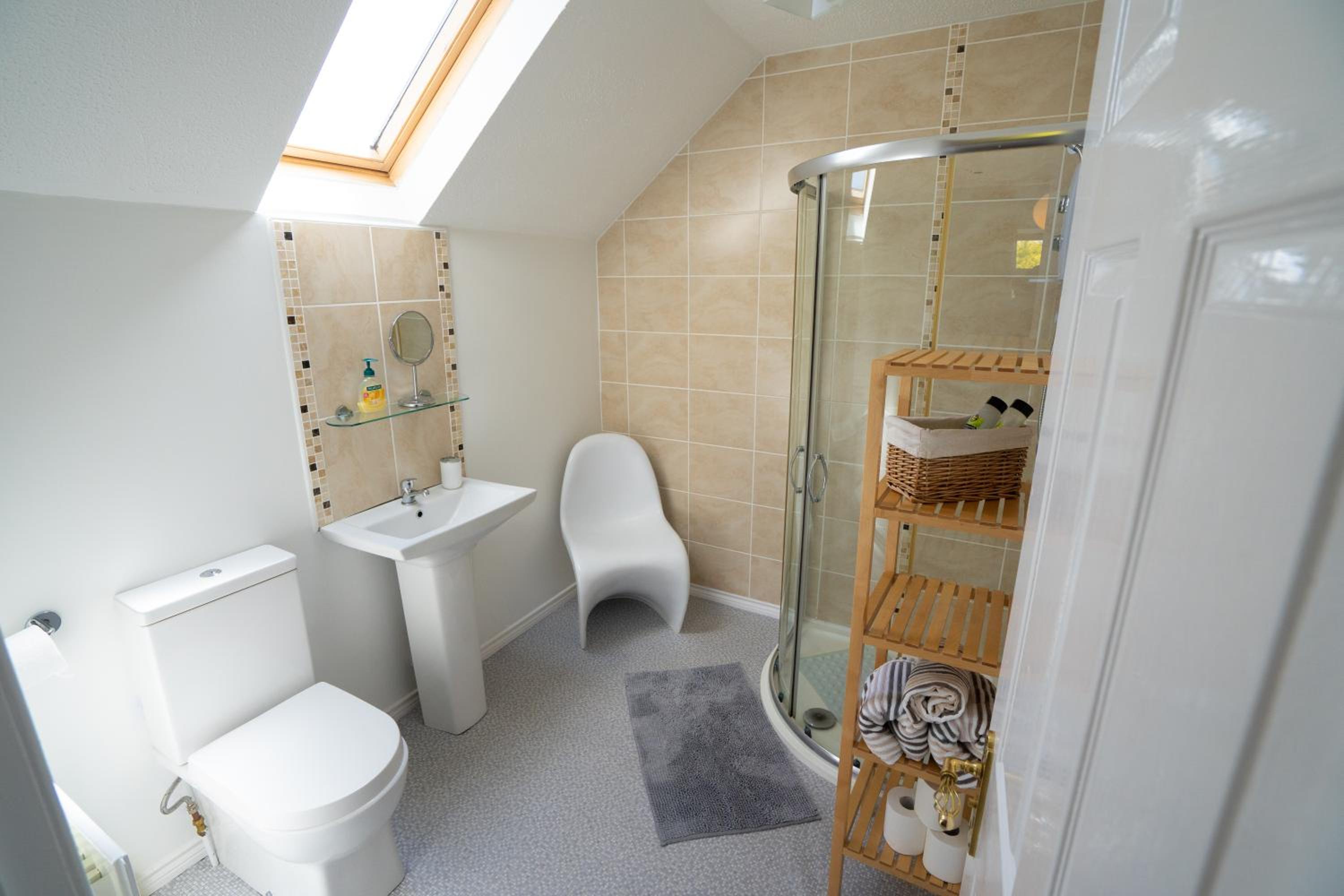 Double Room - Photo 6