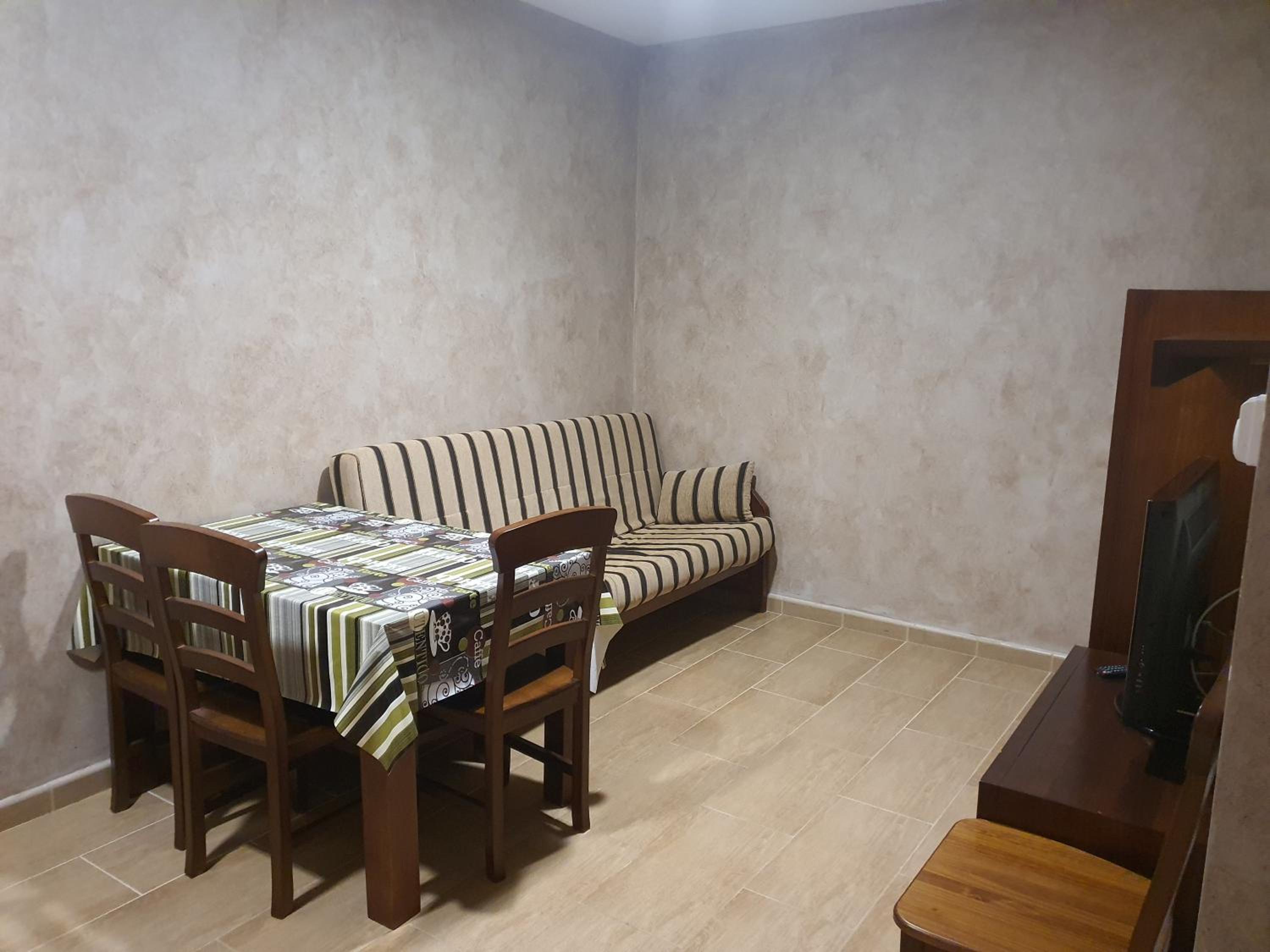 One-Bedroom Apartment - Disabled Access - Photo 3
