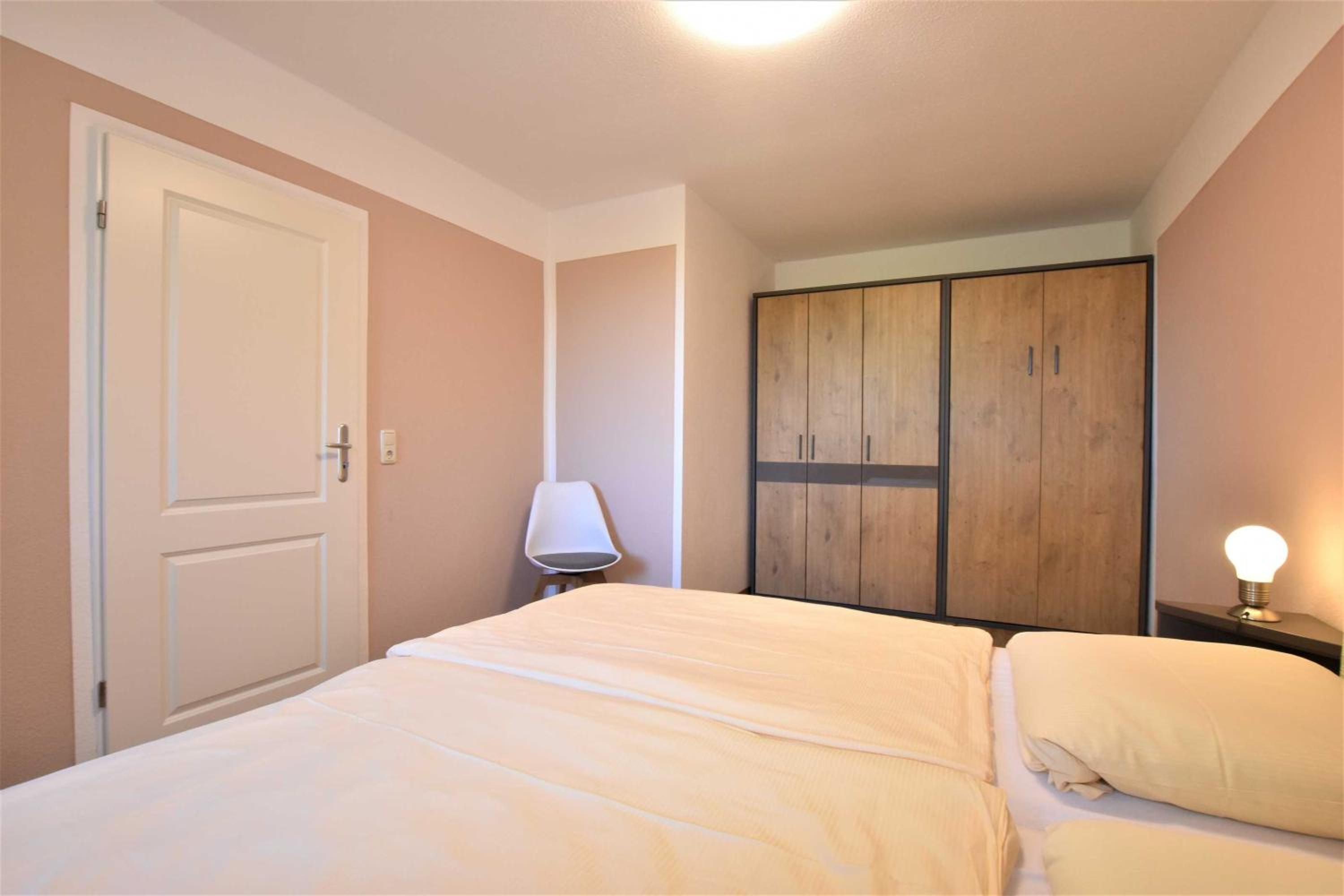 One-Bedroom Apartment with Terrace photo 1