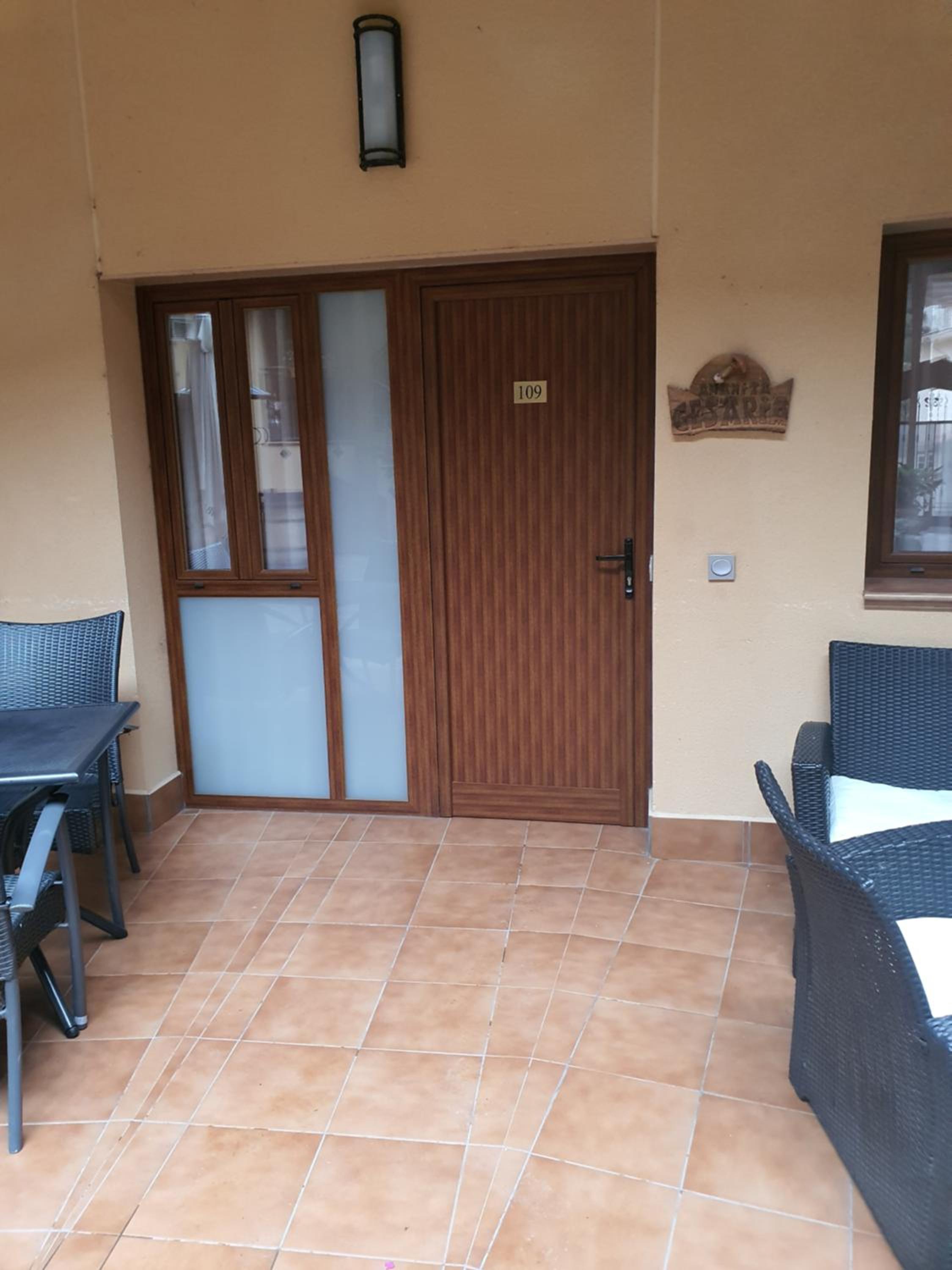 One-Bedroom Apartment - Disabled Access - Photo 4