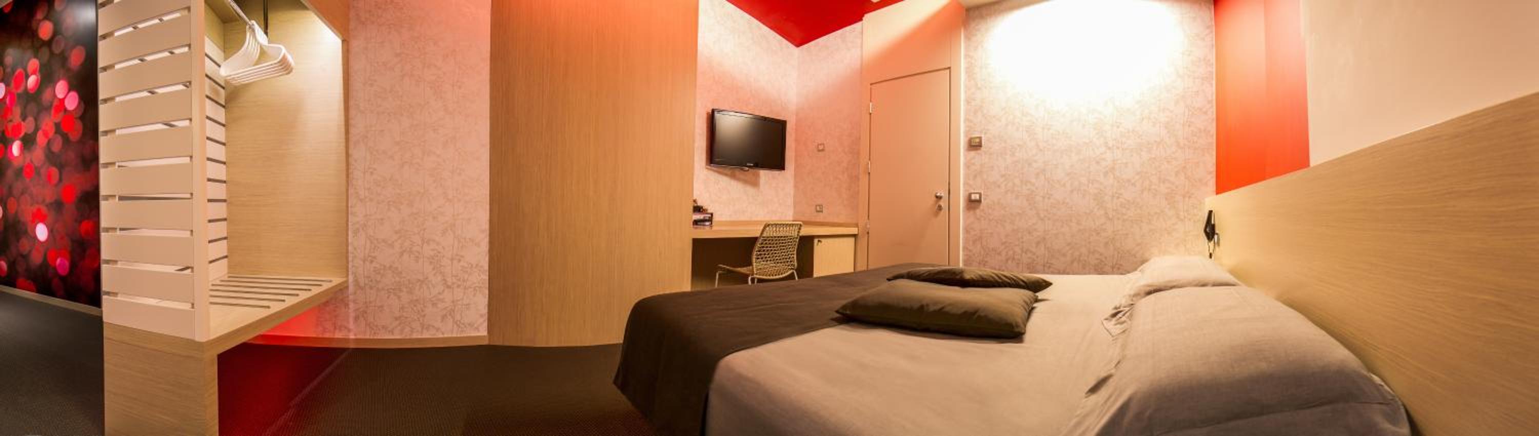 Standard Double Room or Twin Room photo 3