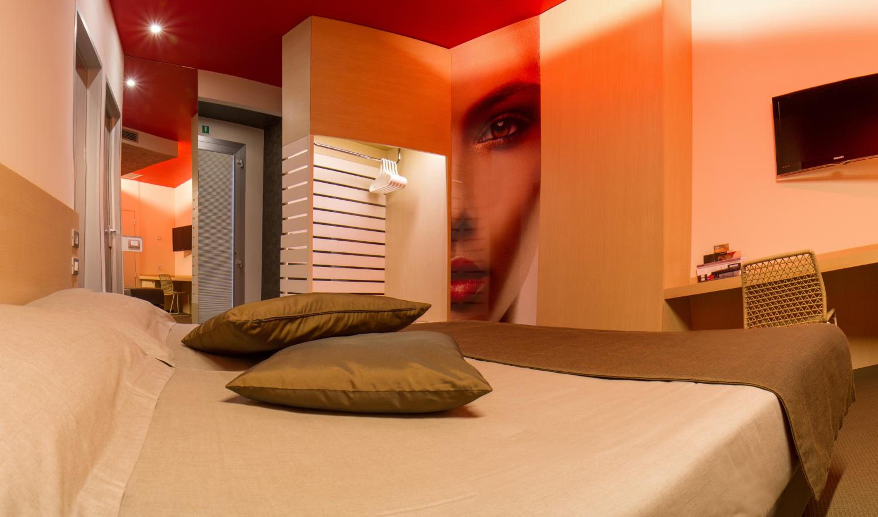 Standard Double Room or Twin Room photo 2