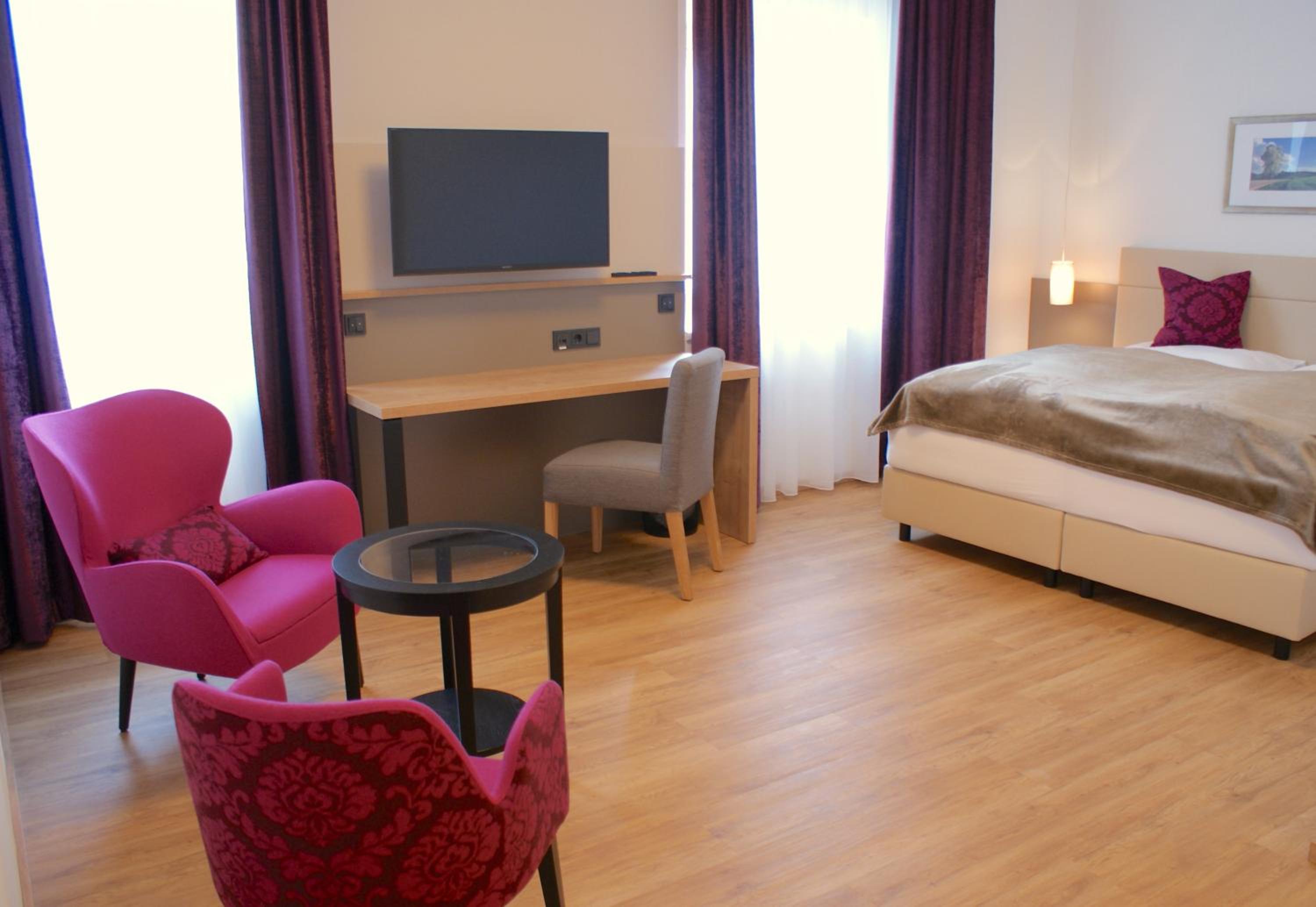 Double Room - Photo 1