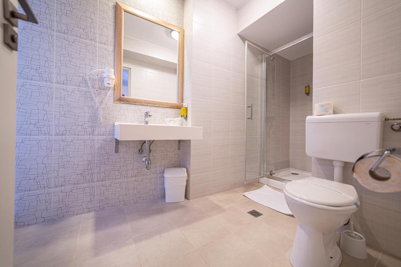 Standard Double or Twin Room 3*** - Photo 2