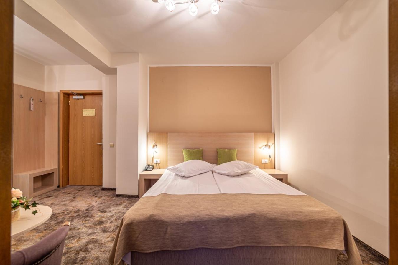Standard Double or Twin Room 3*** - Photo 5