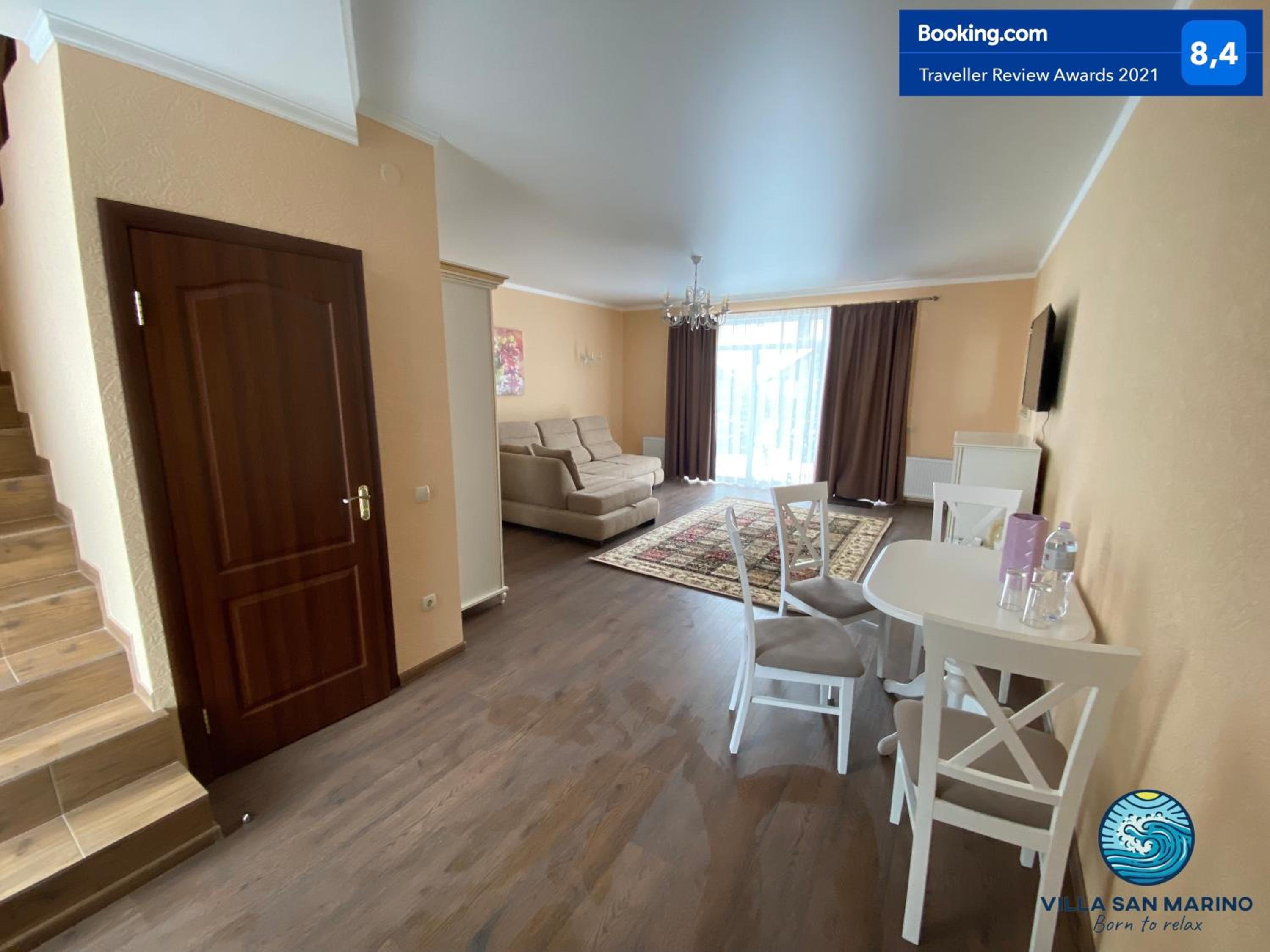 Villa photo 1