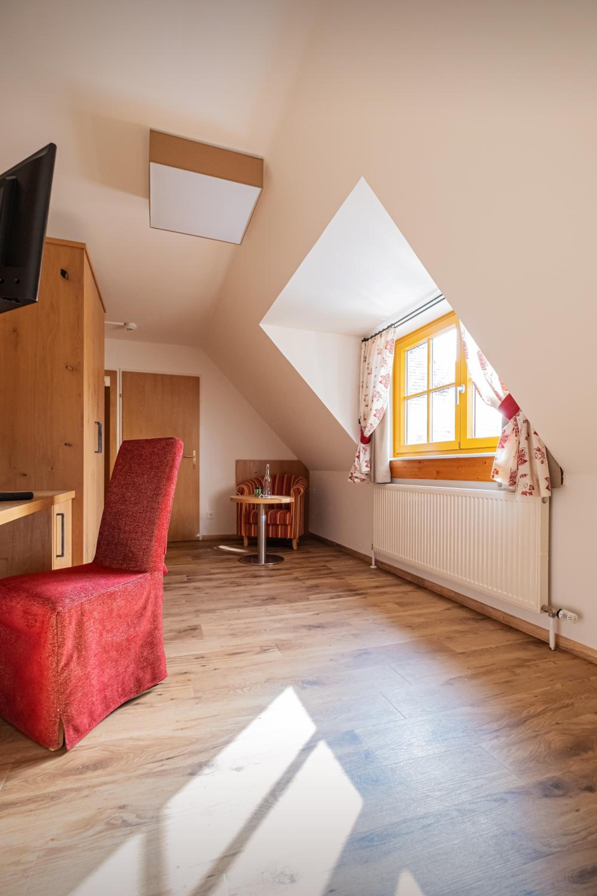 Single Room photo 3