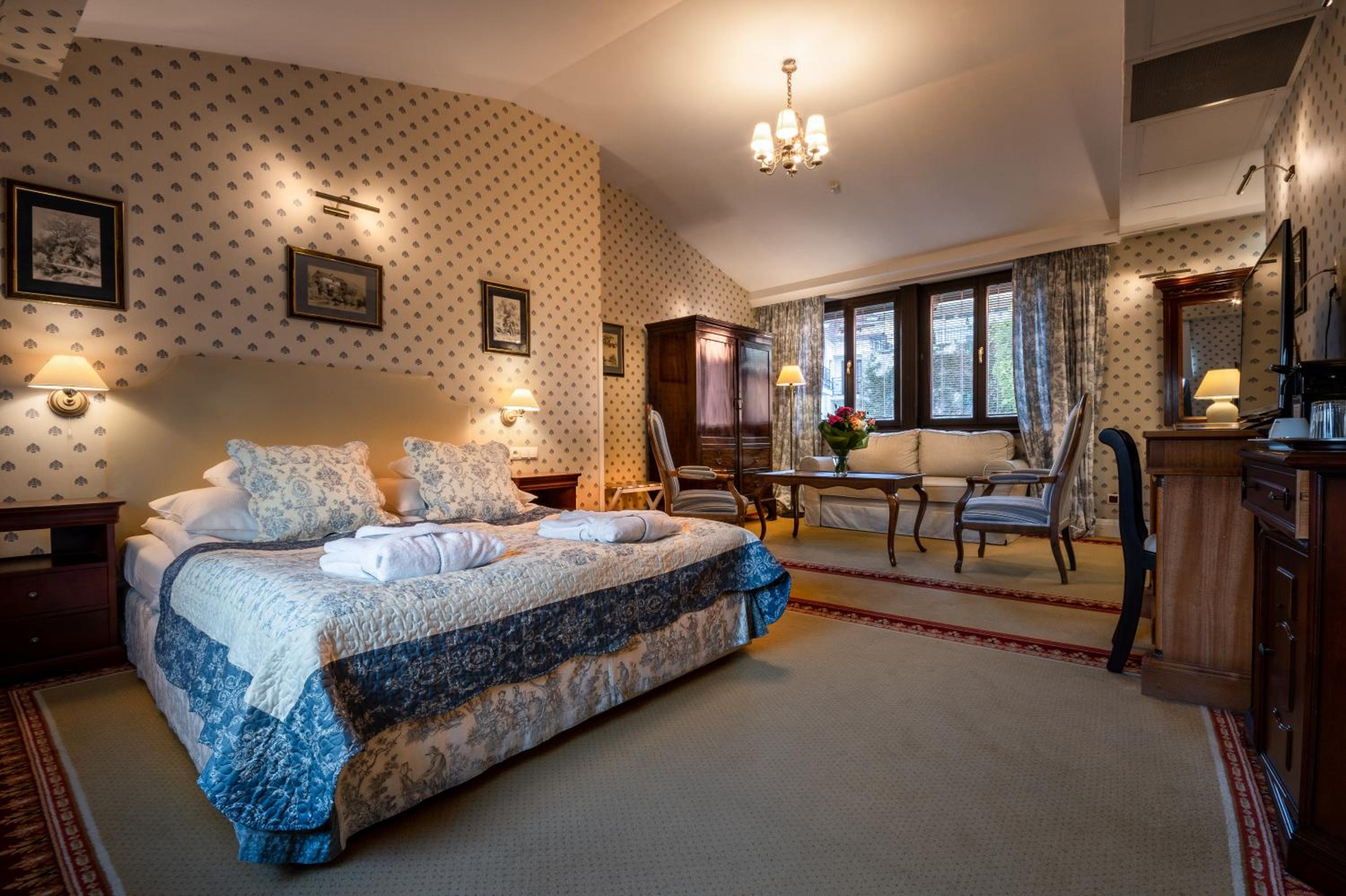 Deluxe Double Room - Photo 1