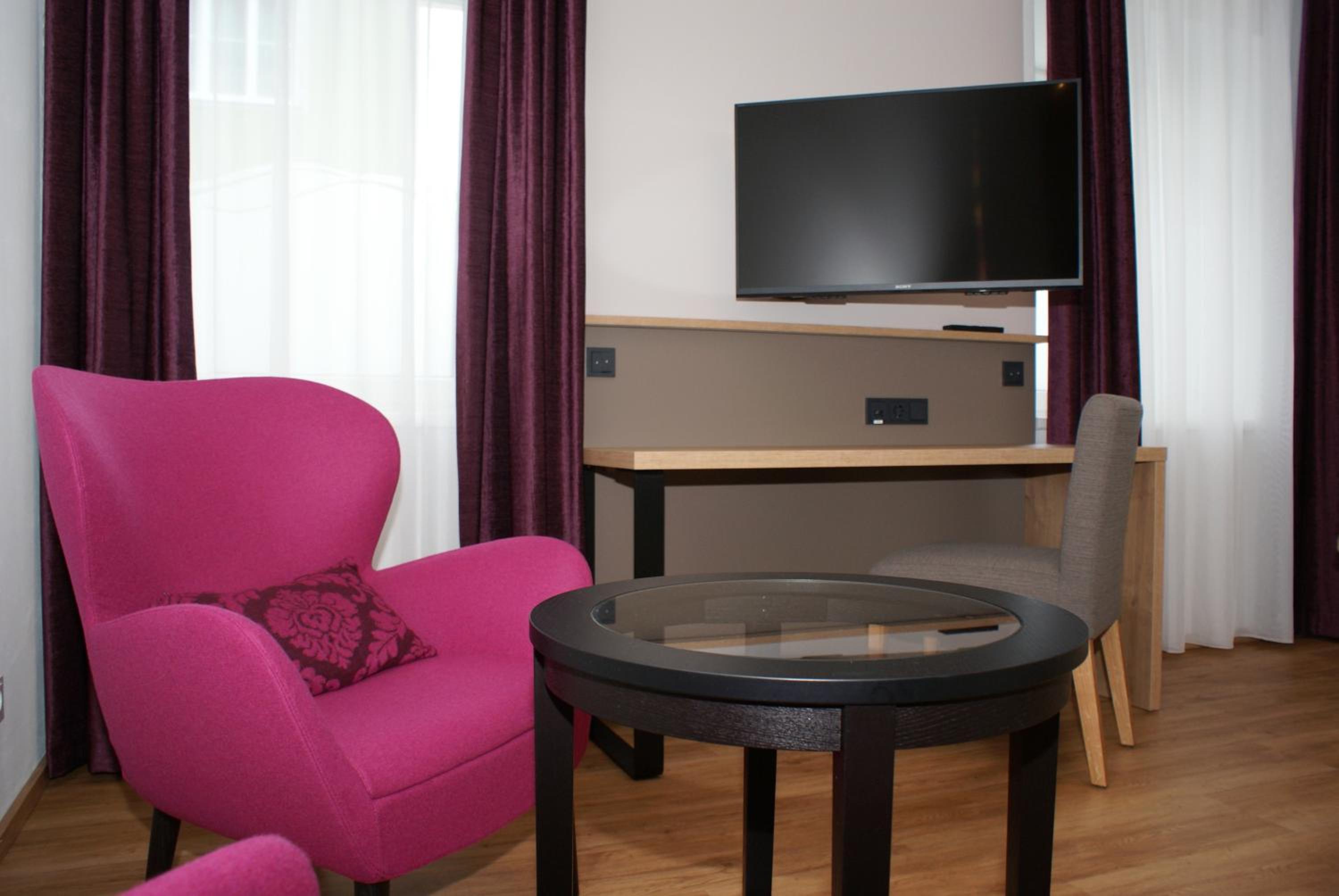 Double Room - Photo 3