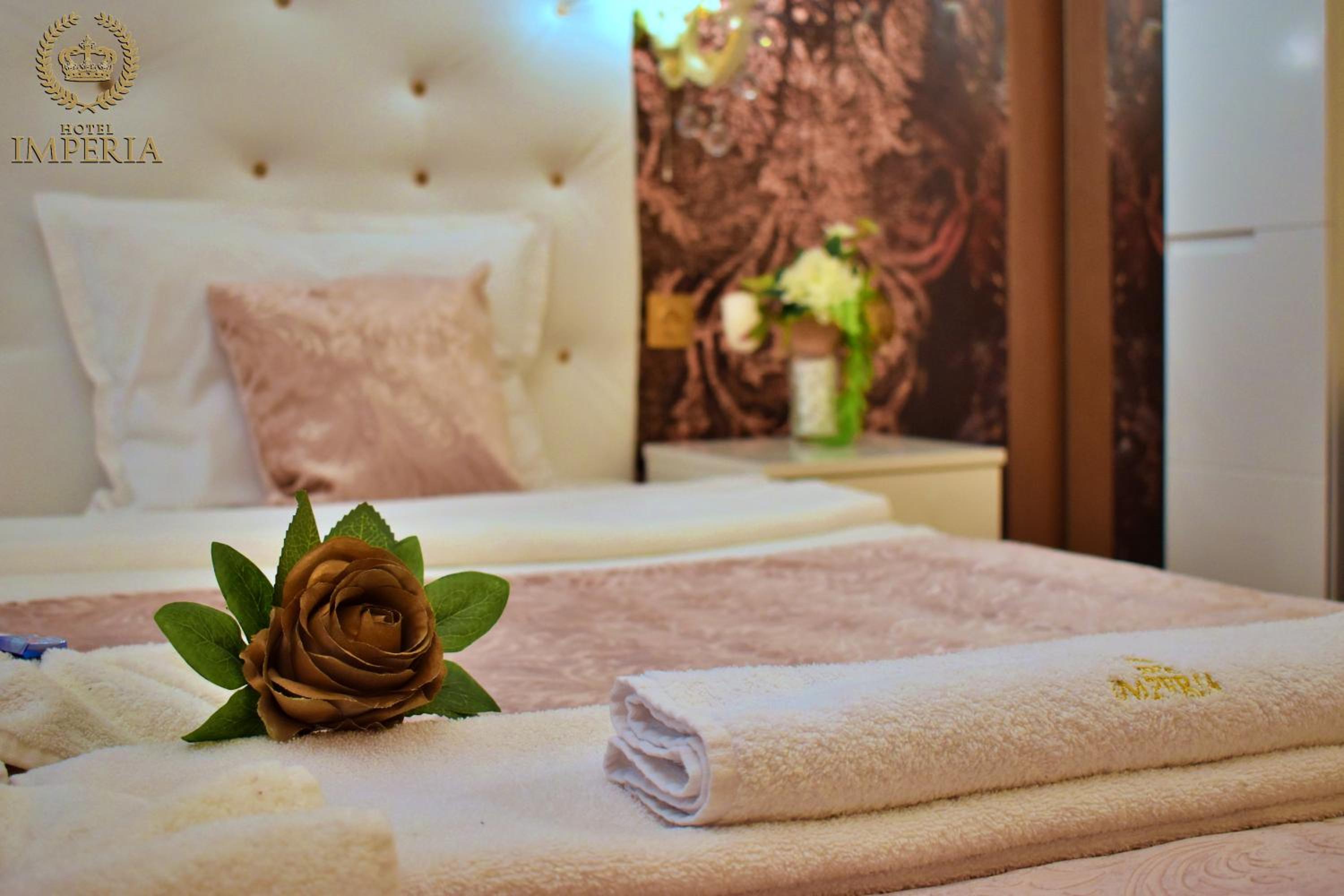 Deluxe Double or Twin Room - Photo 3