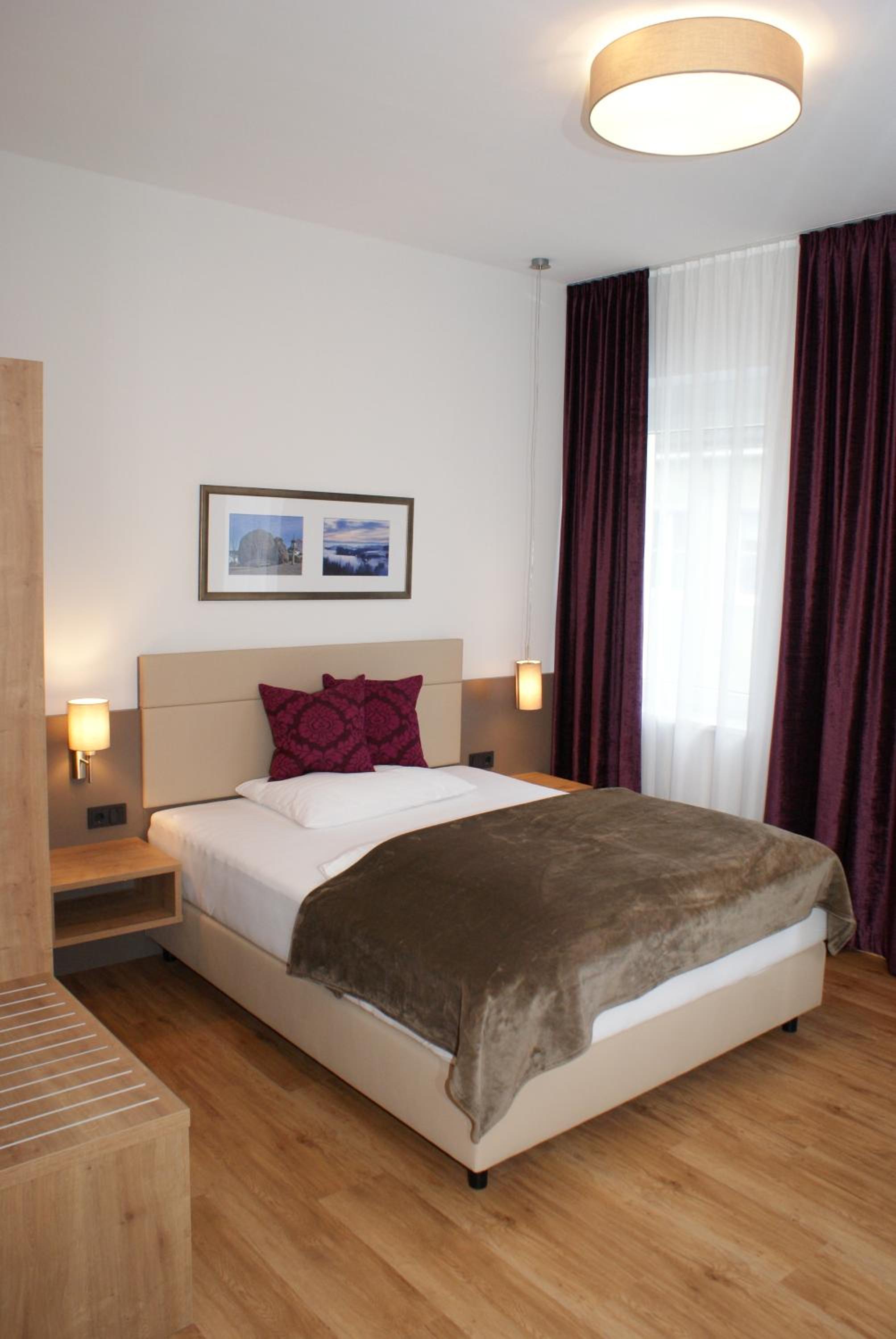 Economy Double Room photo 3