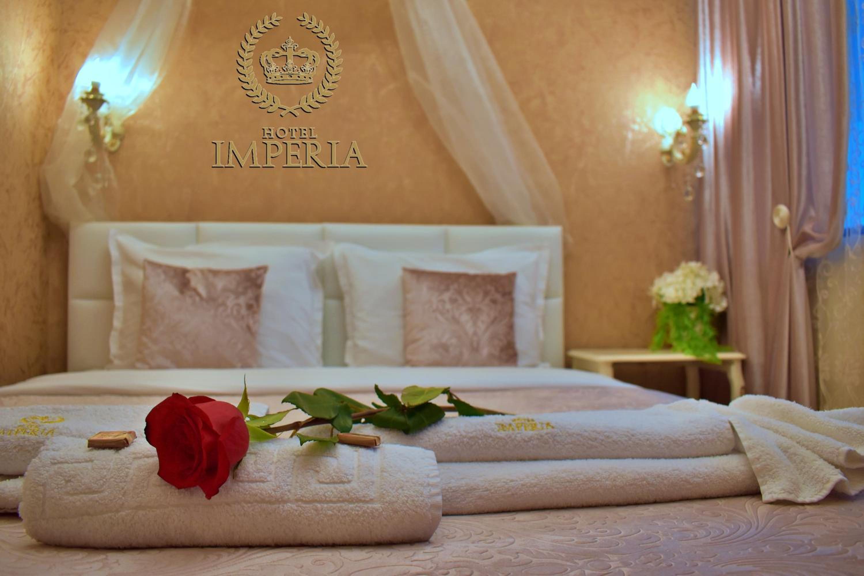 Deluxe Double Room with Balcony - Photo 2