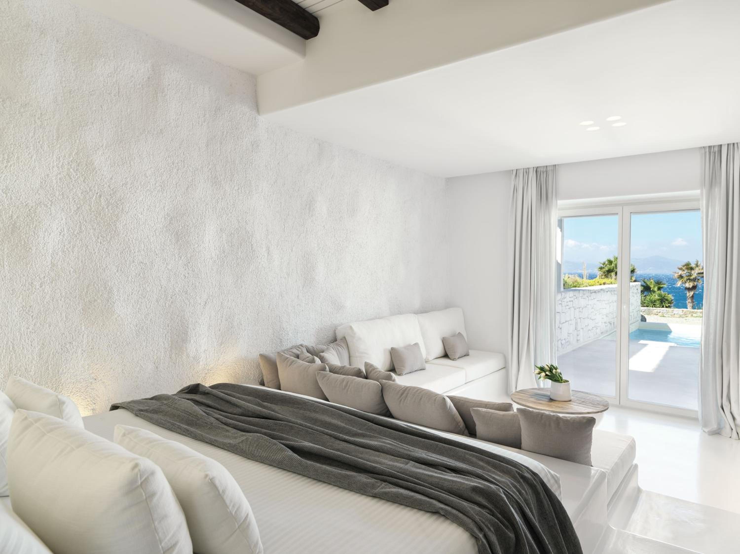 Executive Suite with Private Heated Pool Sea View - Photo 1