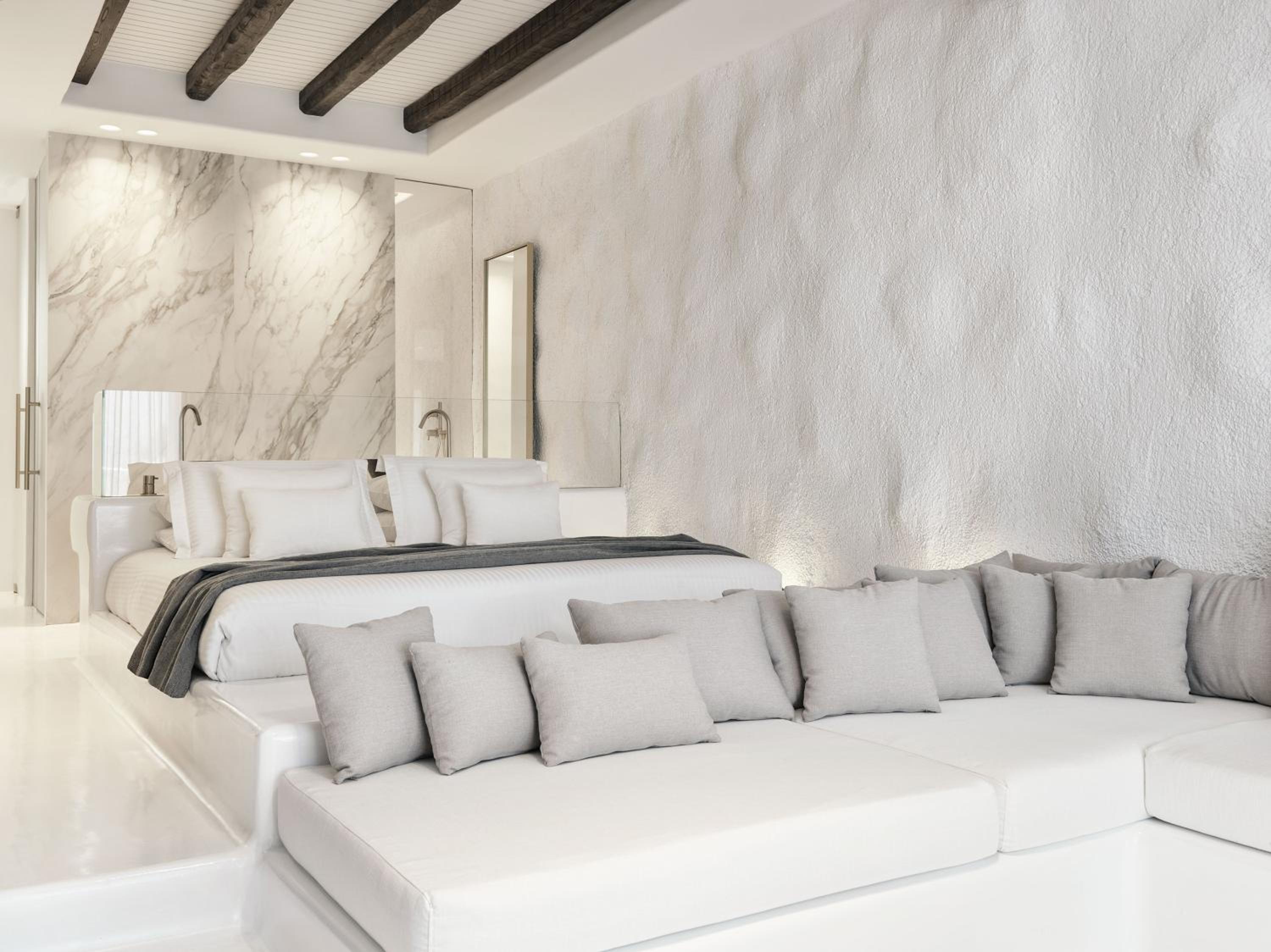 Executive Suite with Private Heated Pool Sea View - Photo 4